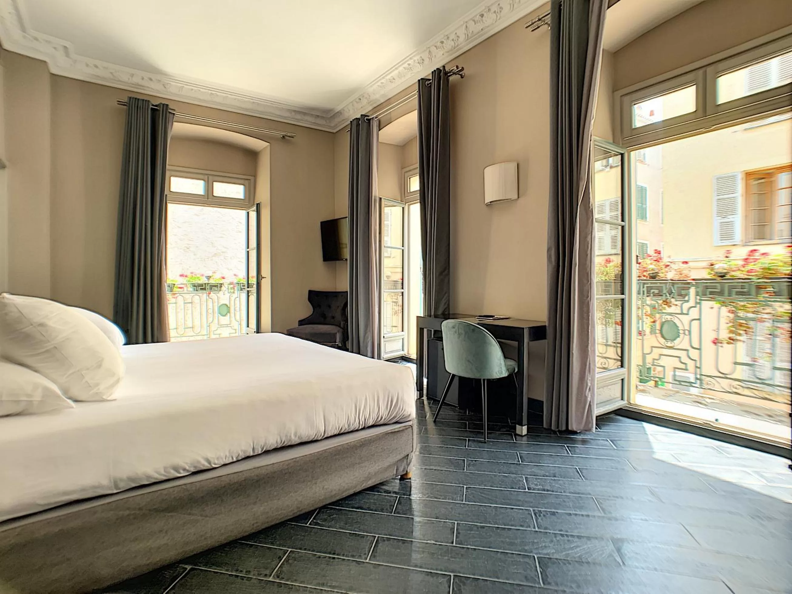 Photo of the whole room, Bed in Hotel POZZO DI BORGO