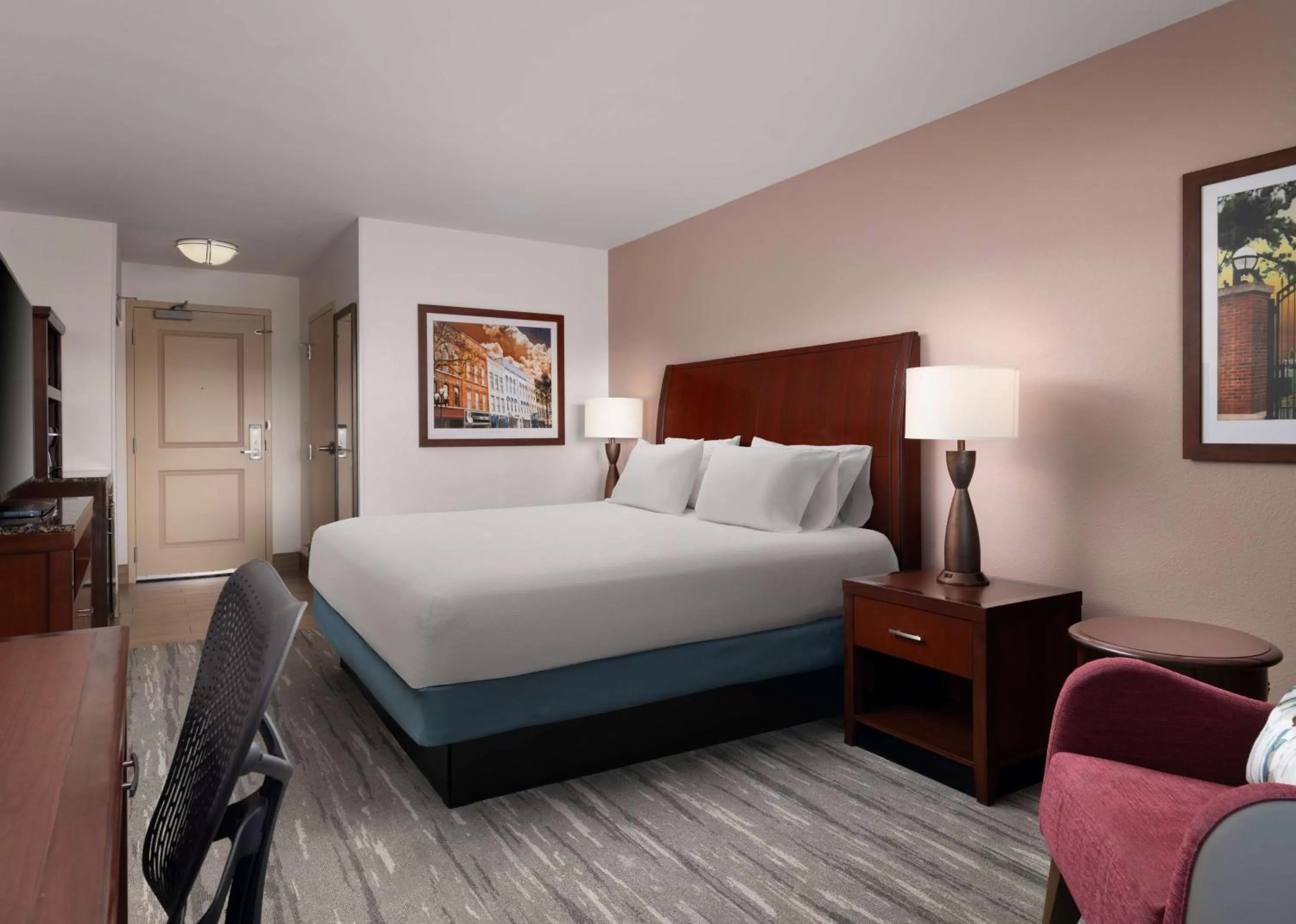 Bed in Hilton Garden Inn Ann Arbor