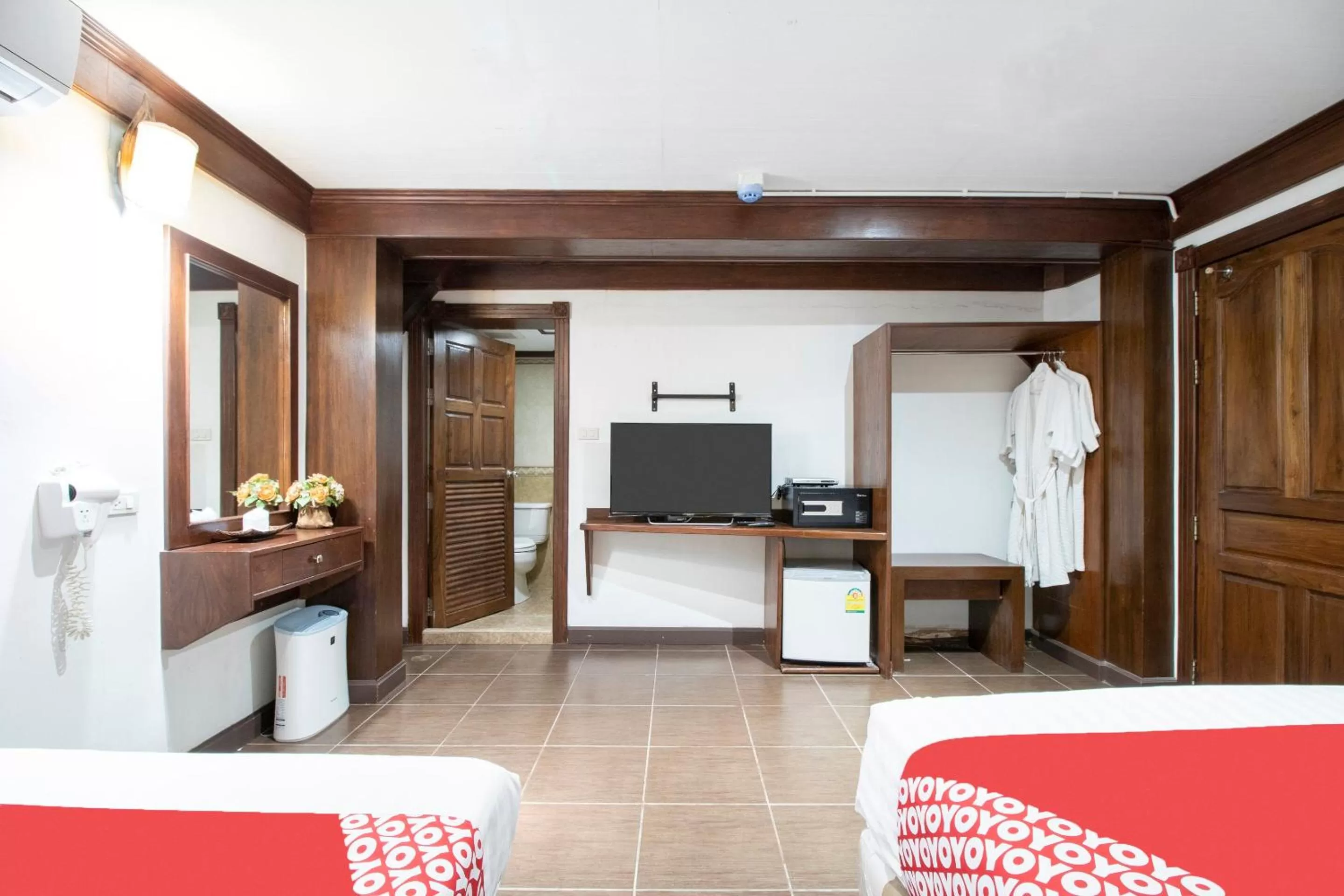 Bedroom, Seating Area in OYO 635 Sira Boutique Hotel