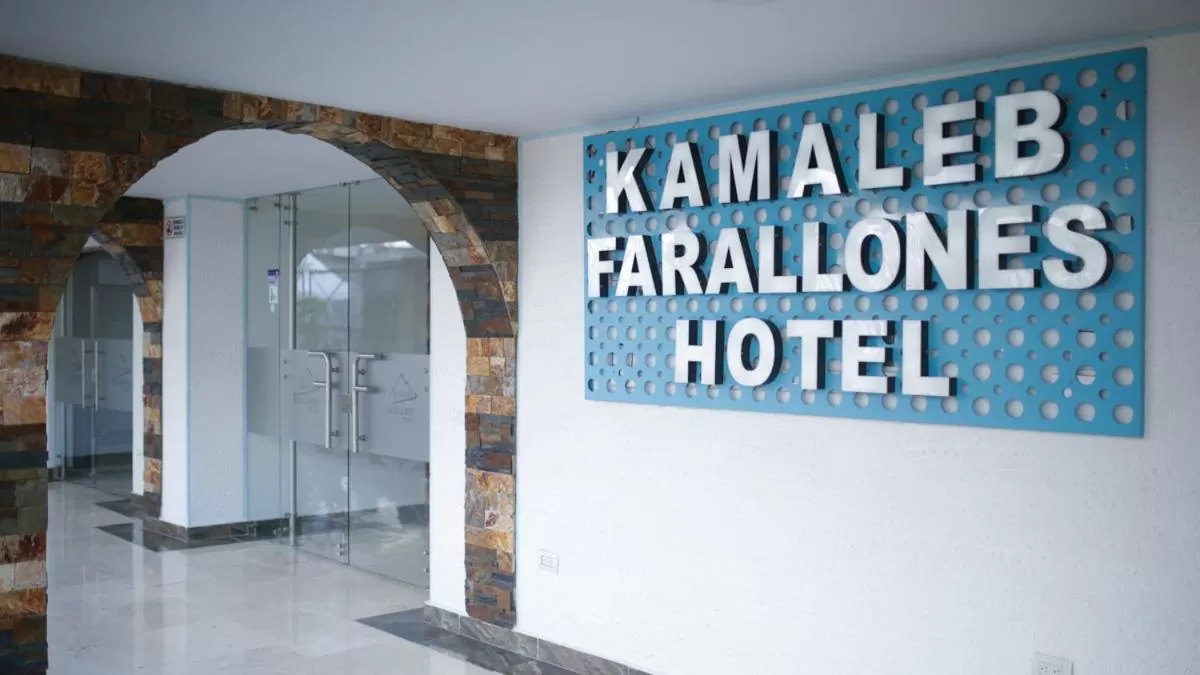Kamaleb Farallones Hotel