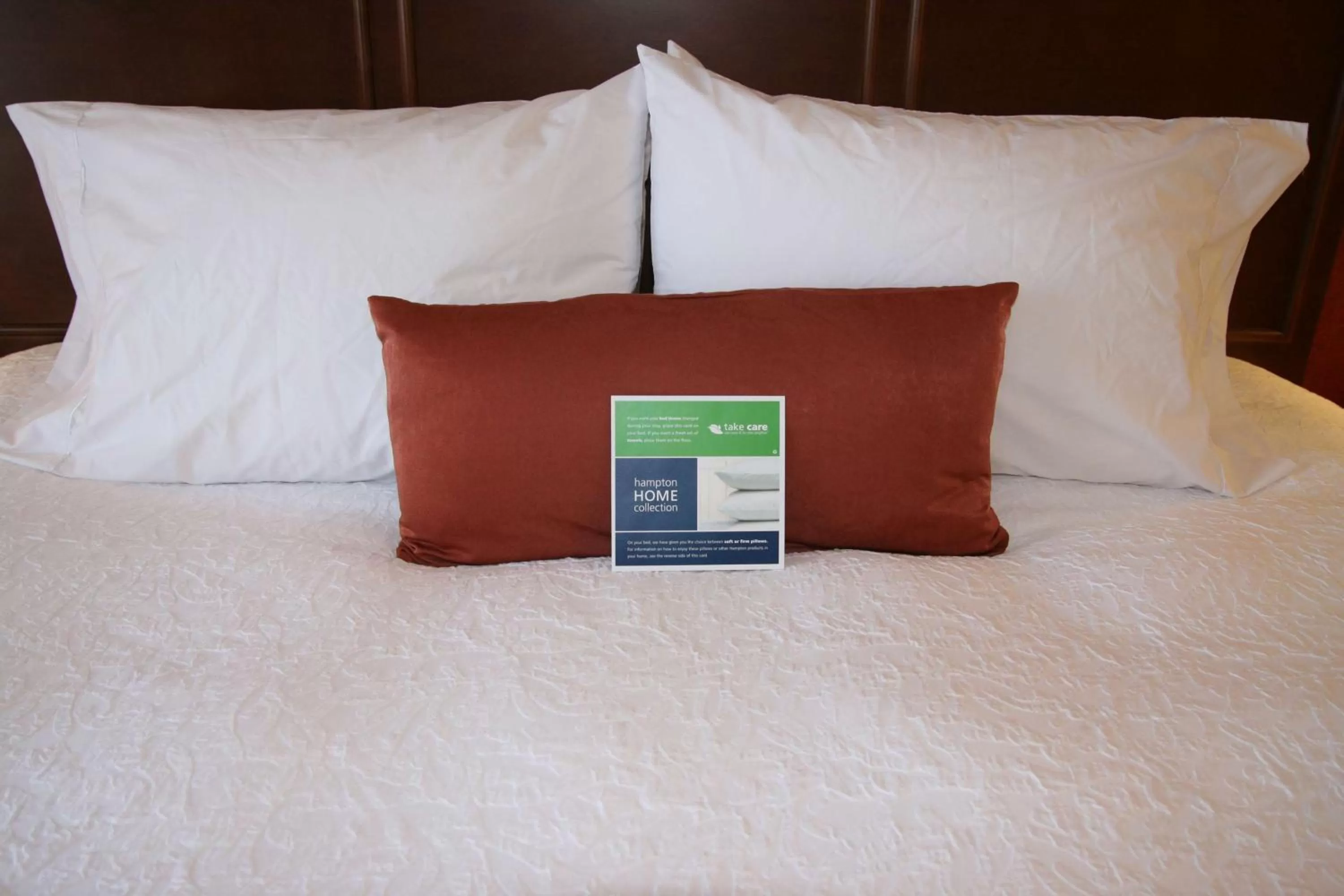 Bed in Hampton Inn & Suites - Saint Louis South Interstate 55