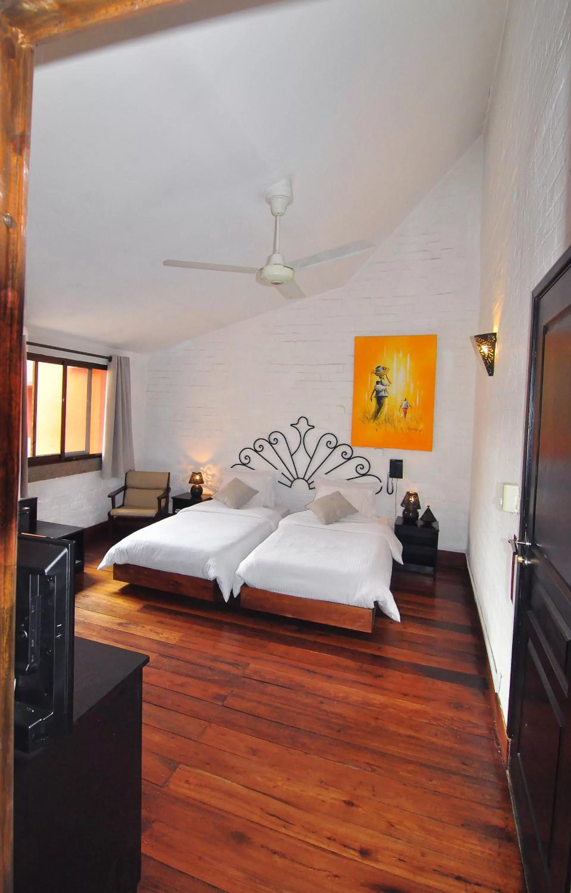 Photo of the whole room, Bed in Rova Hotel