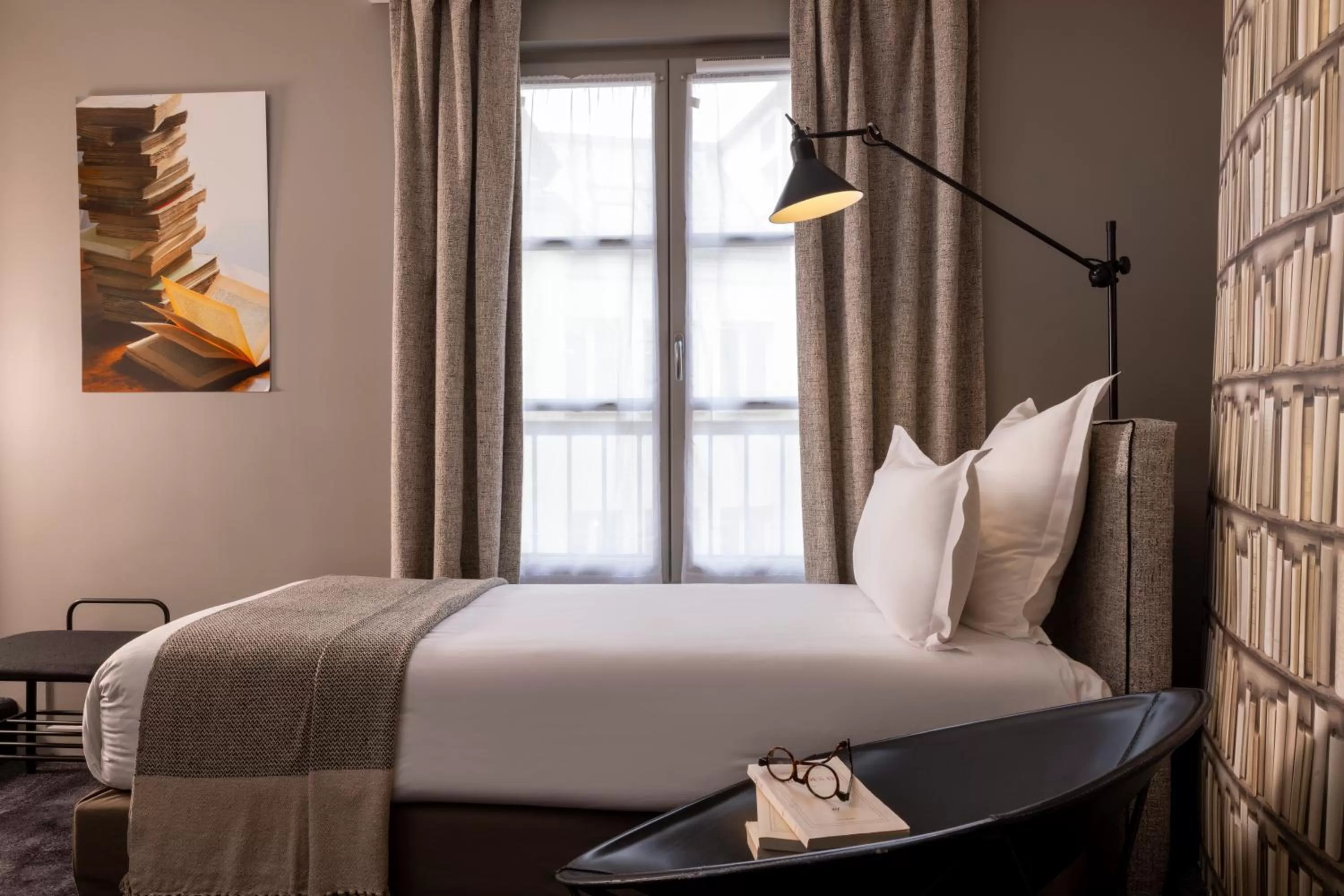 Bed in Hôtel Hélios Opéra