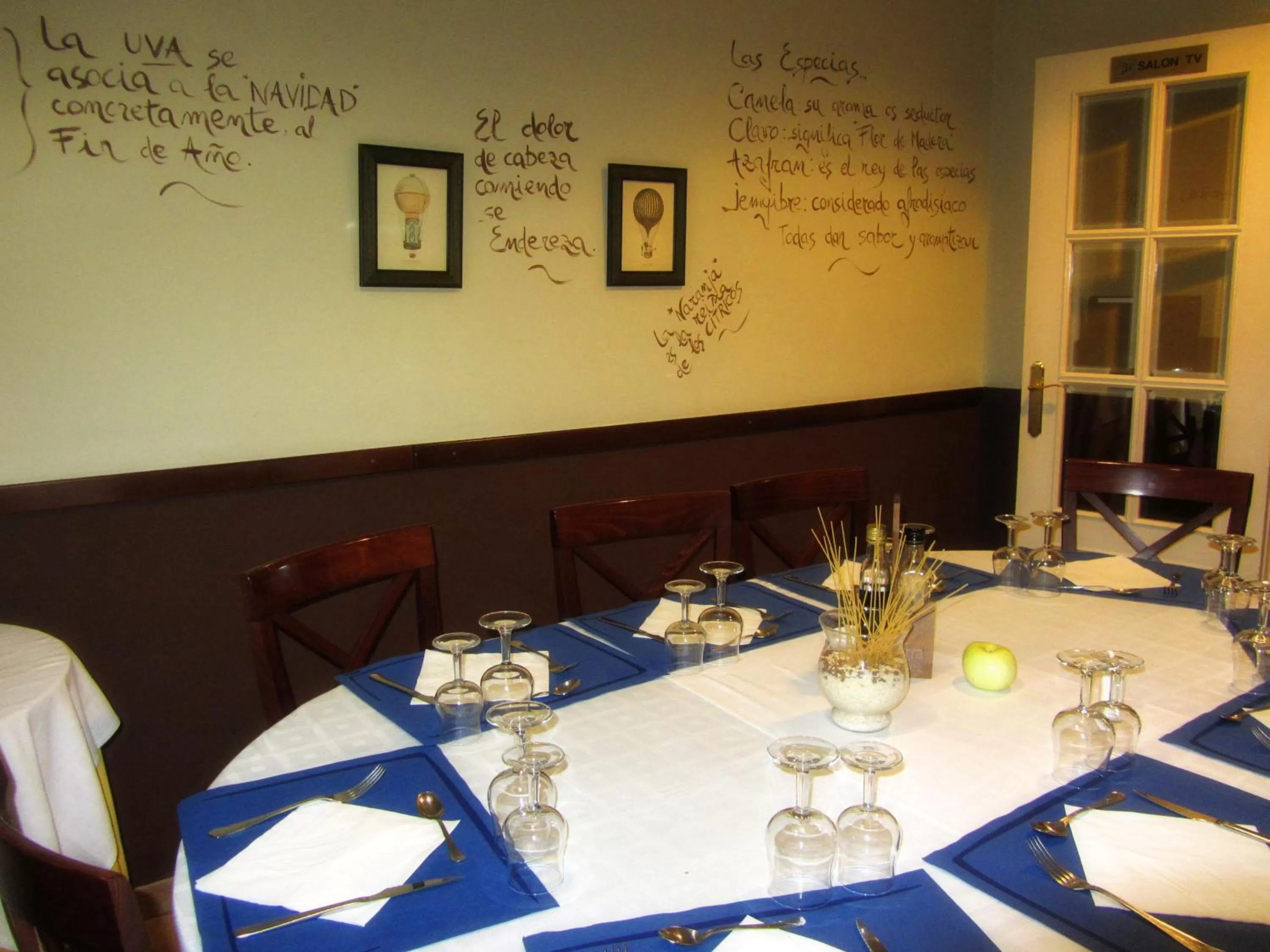 Restaurant/places to eat in Hotel Villa de Utrillas