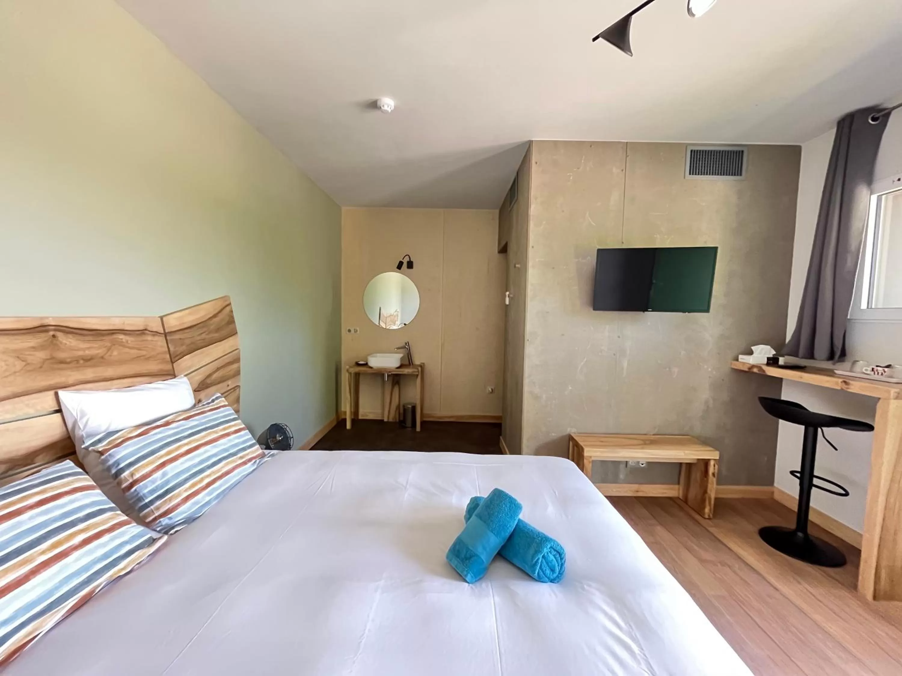 Bed in Hôtel En Tilleul