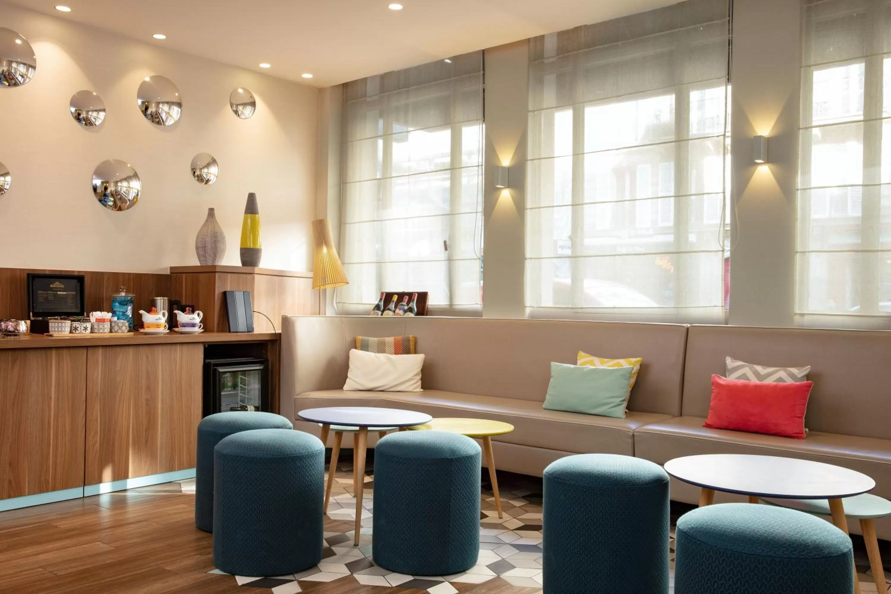 Lobby or reception in Hotel des Nations Saint Germain