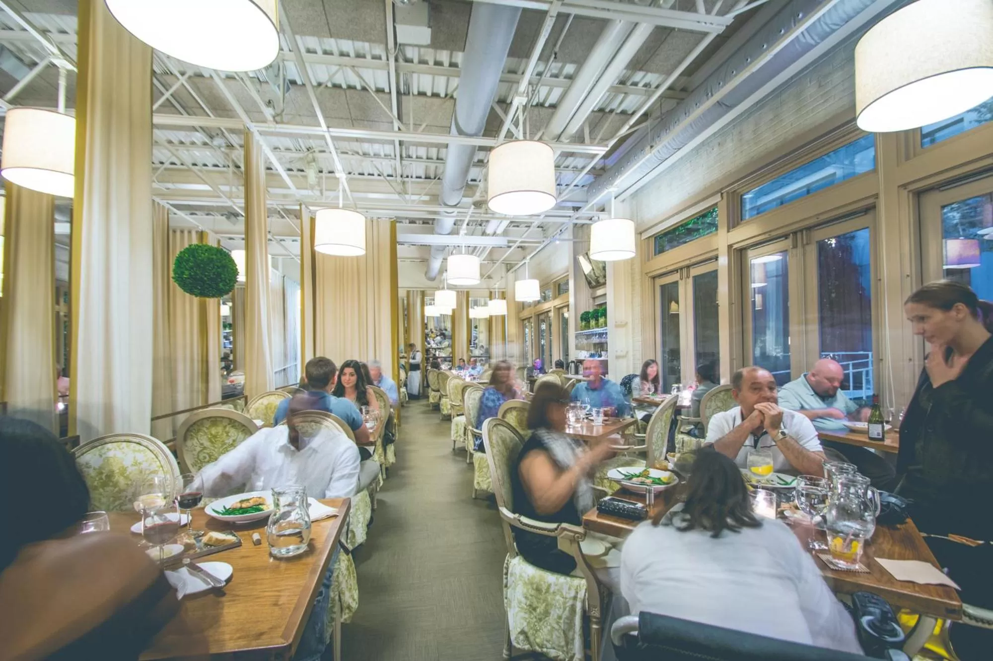 Restaurant/places to eat in Proximity Hotel