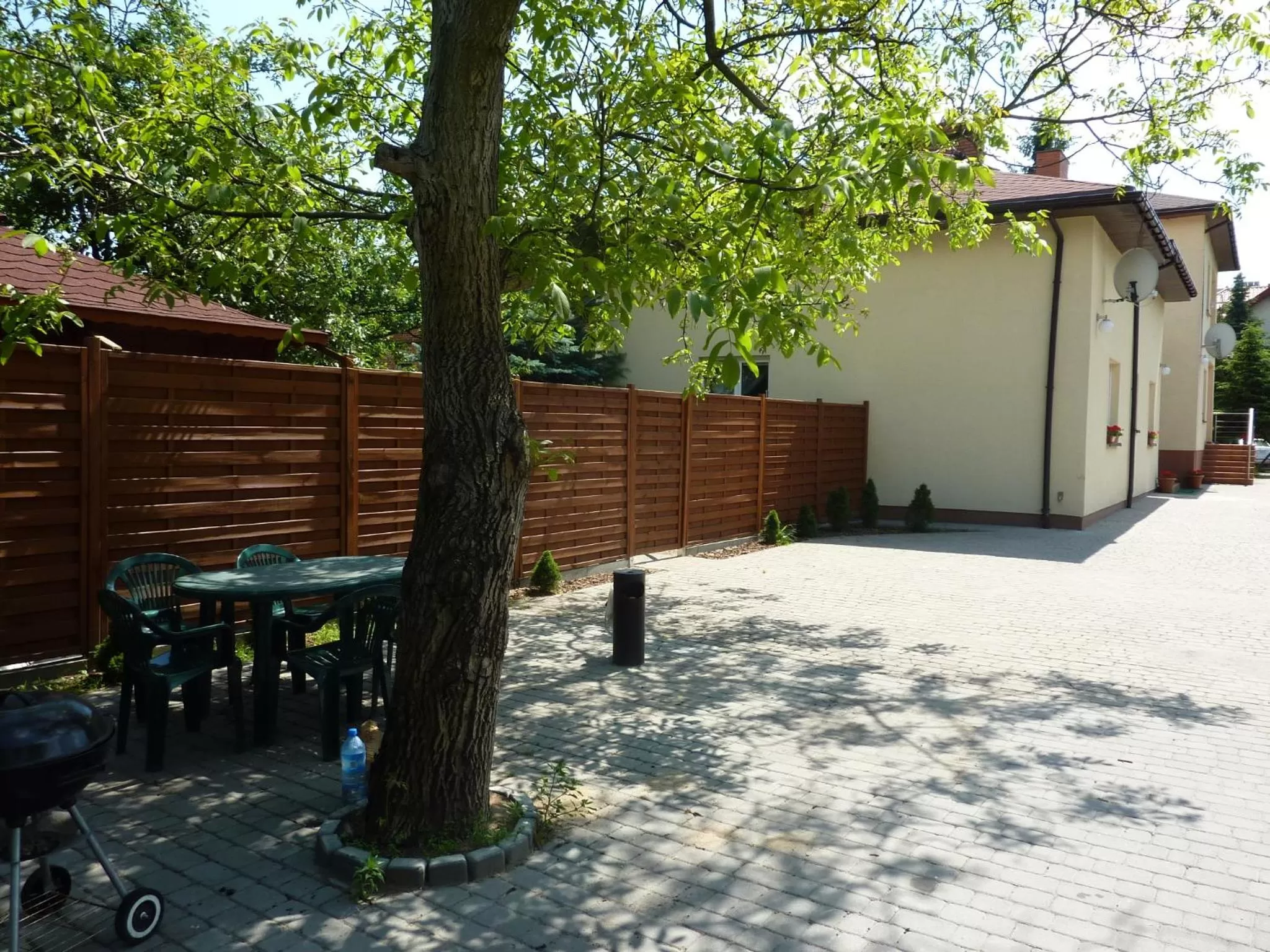 Facade/entrance in Zajazd Arka