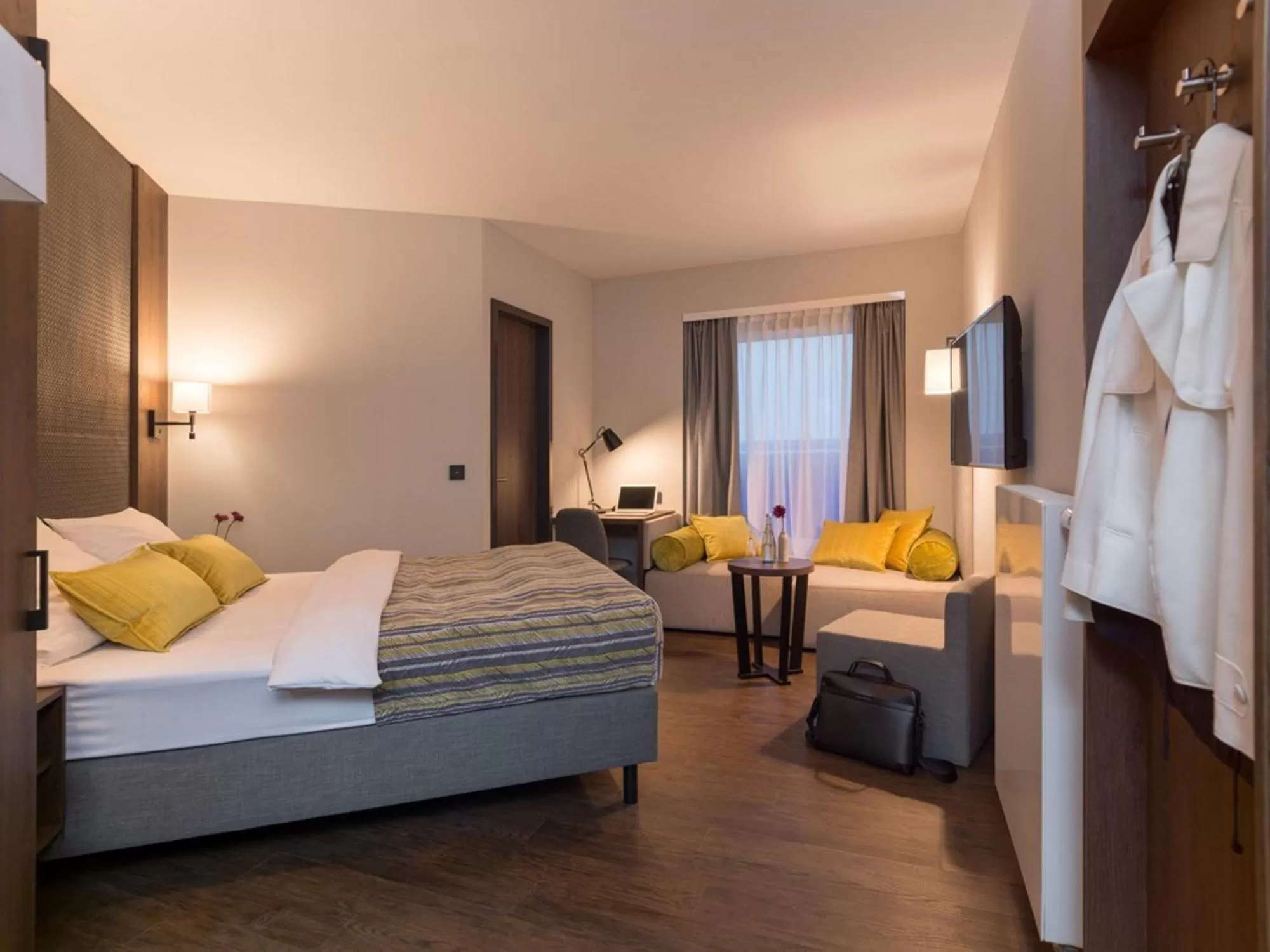 Photo of the whole room, Bed in Hotel Smartino