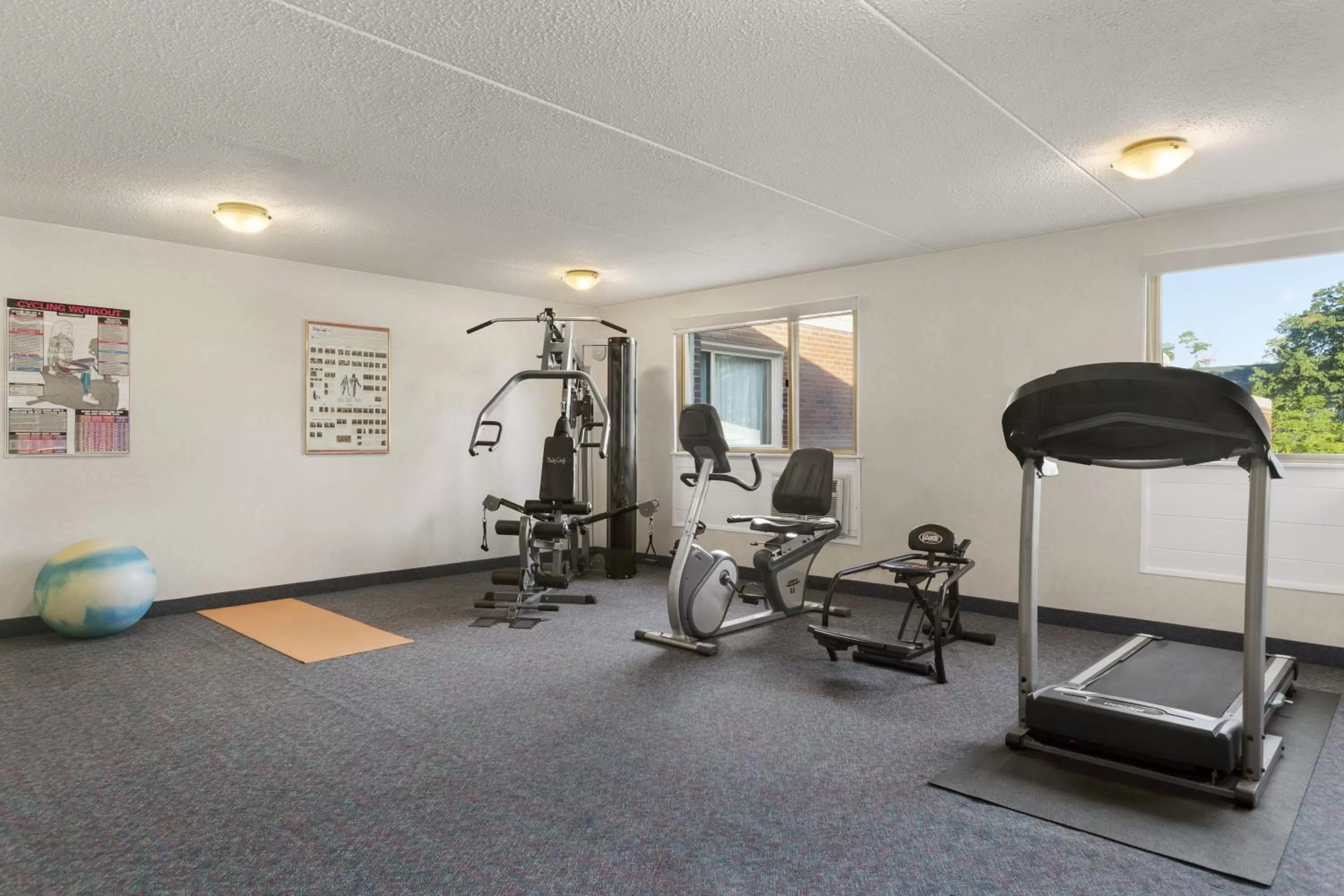 Fitness centre/facilities in Days Inn by Wyndham Bridgewater Conference Center