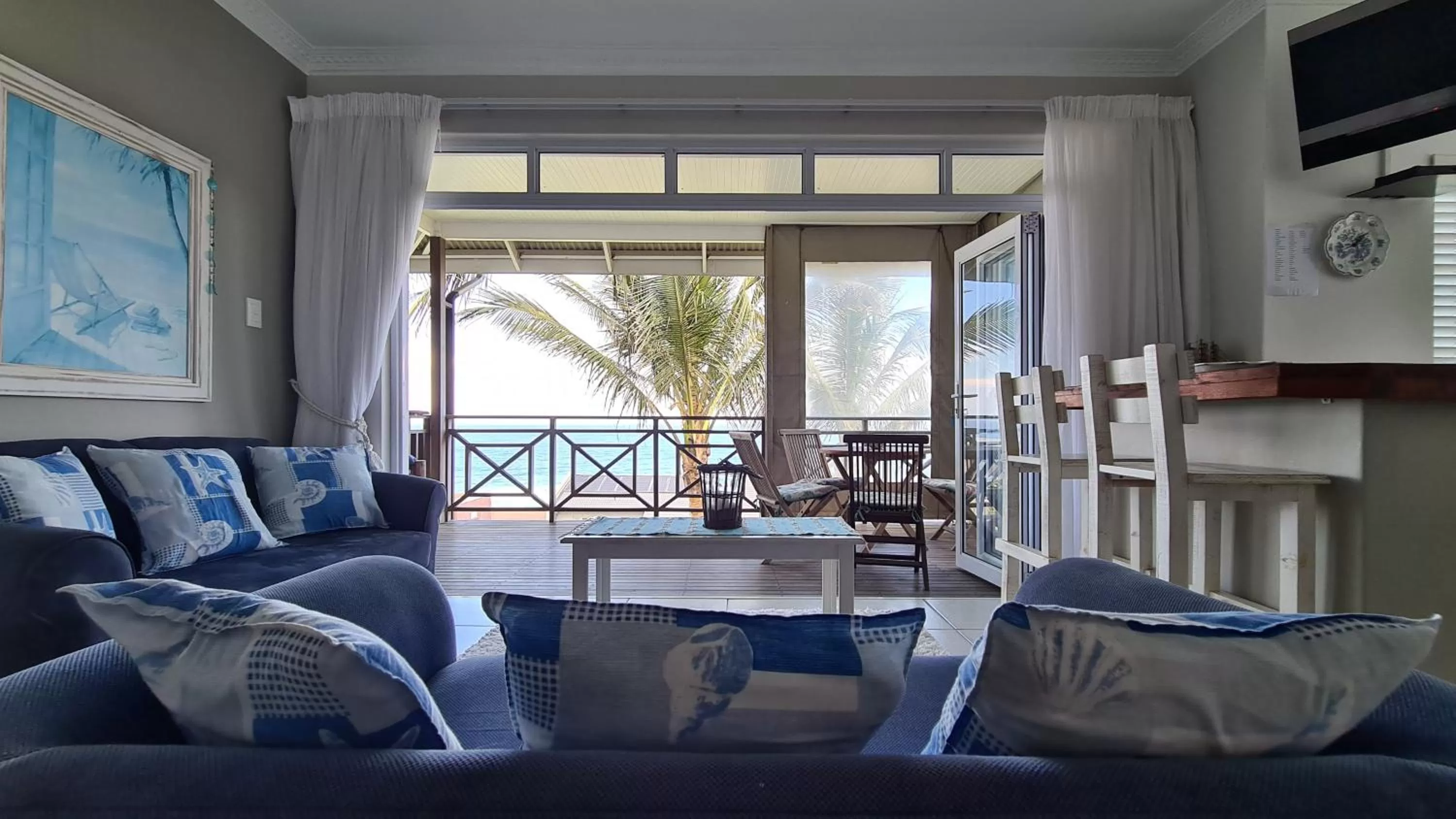 Living room in Shaka's Seat Guesthouse