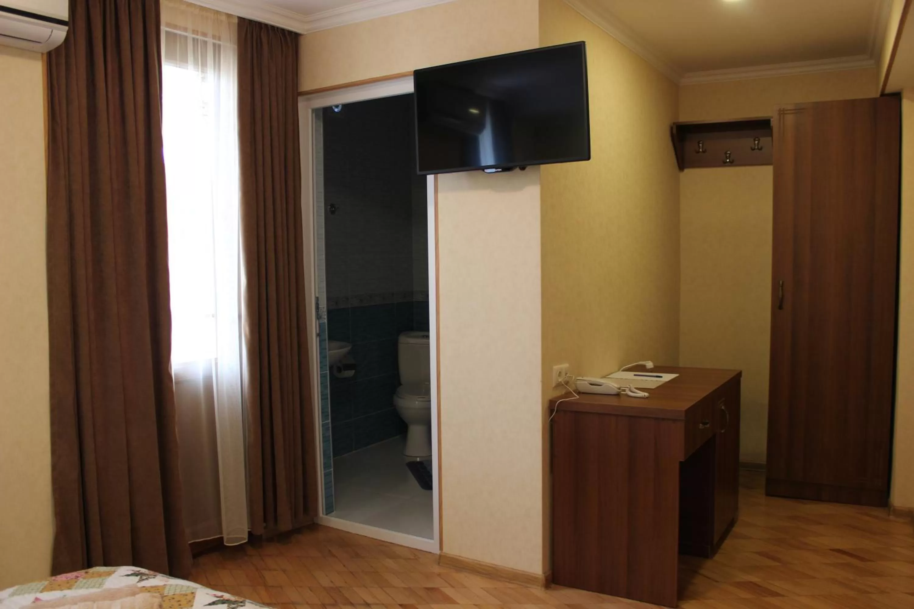 TV and multimedia, Bed in Heyvany