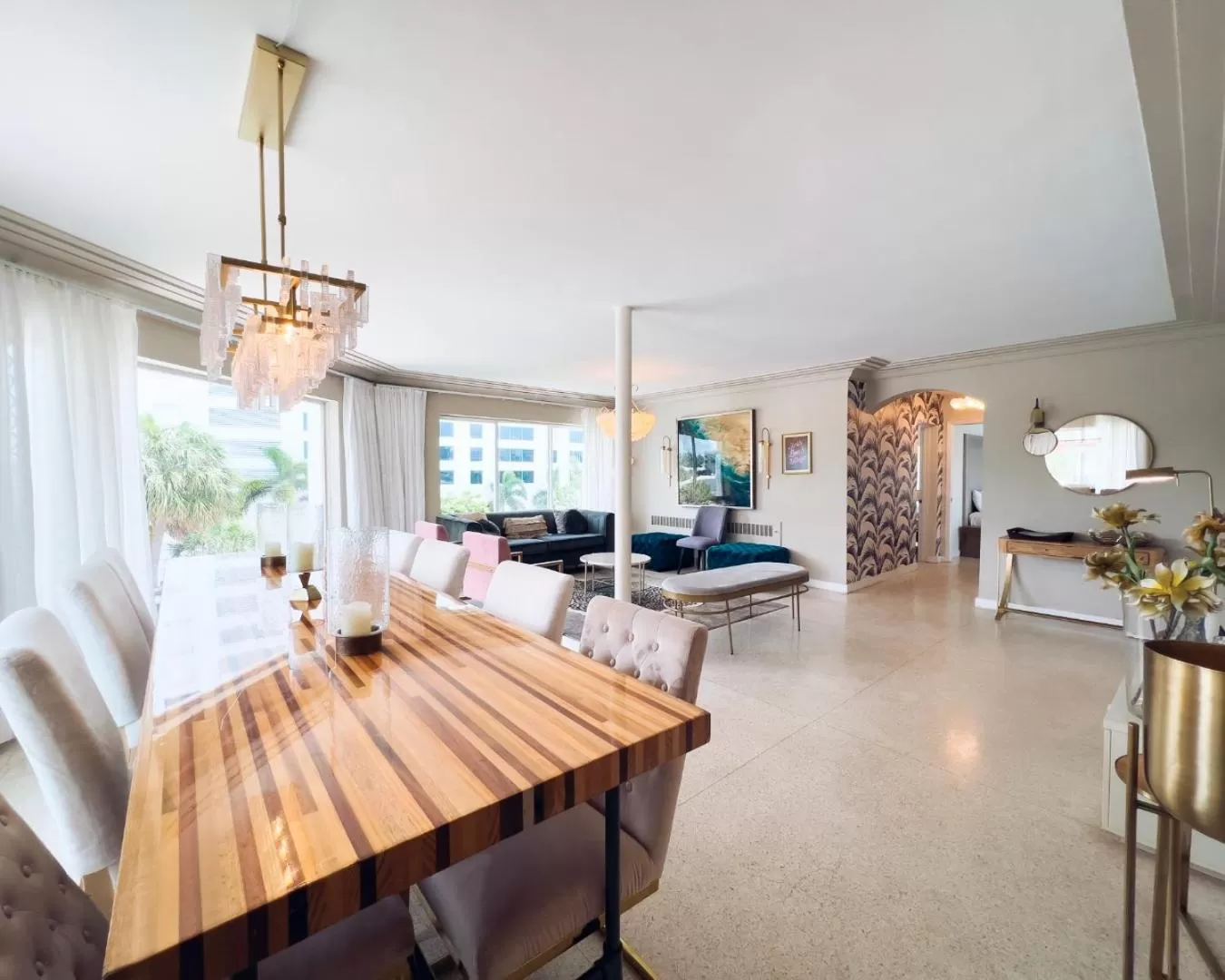 Photo of the whole room in North Beach Hotel