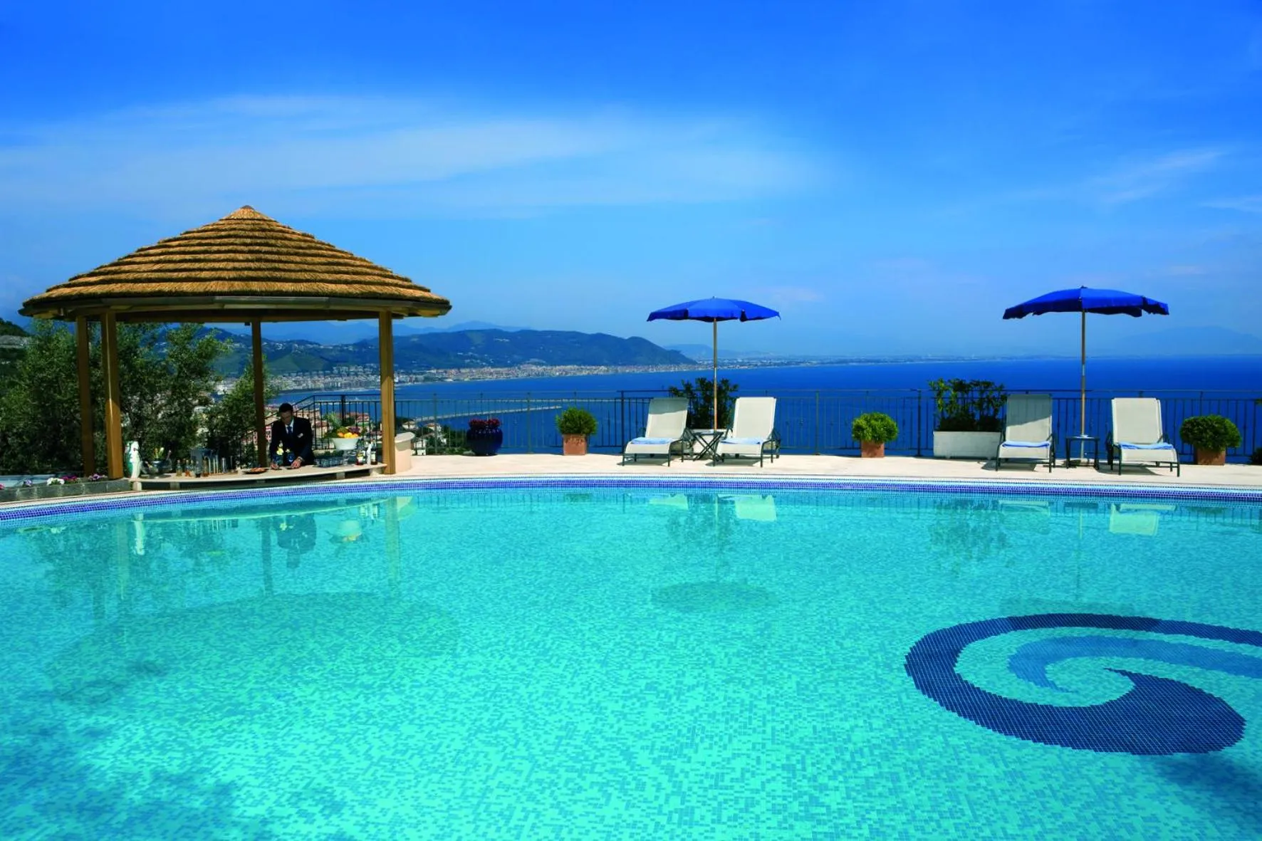 Swimming pool in Hotel Raito Wellness & SPA