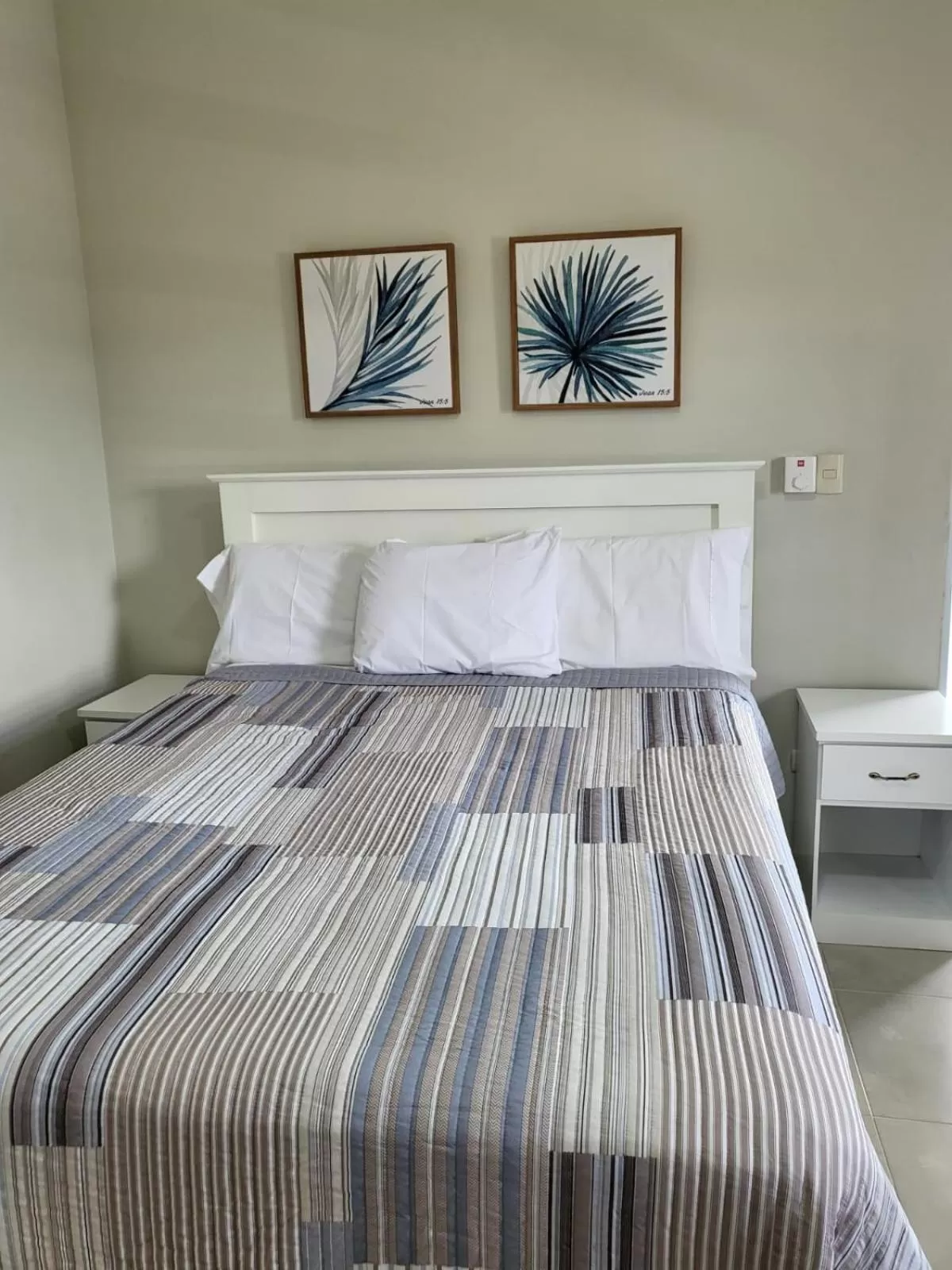 Bed in Apartahotel MACADANA