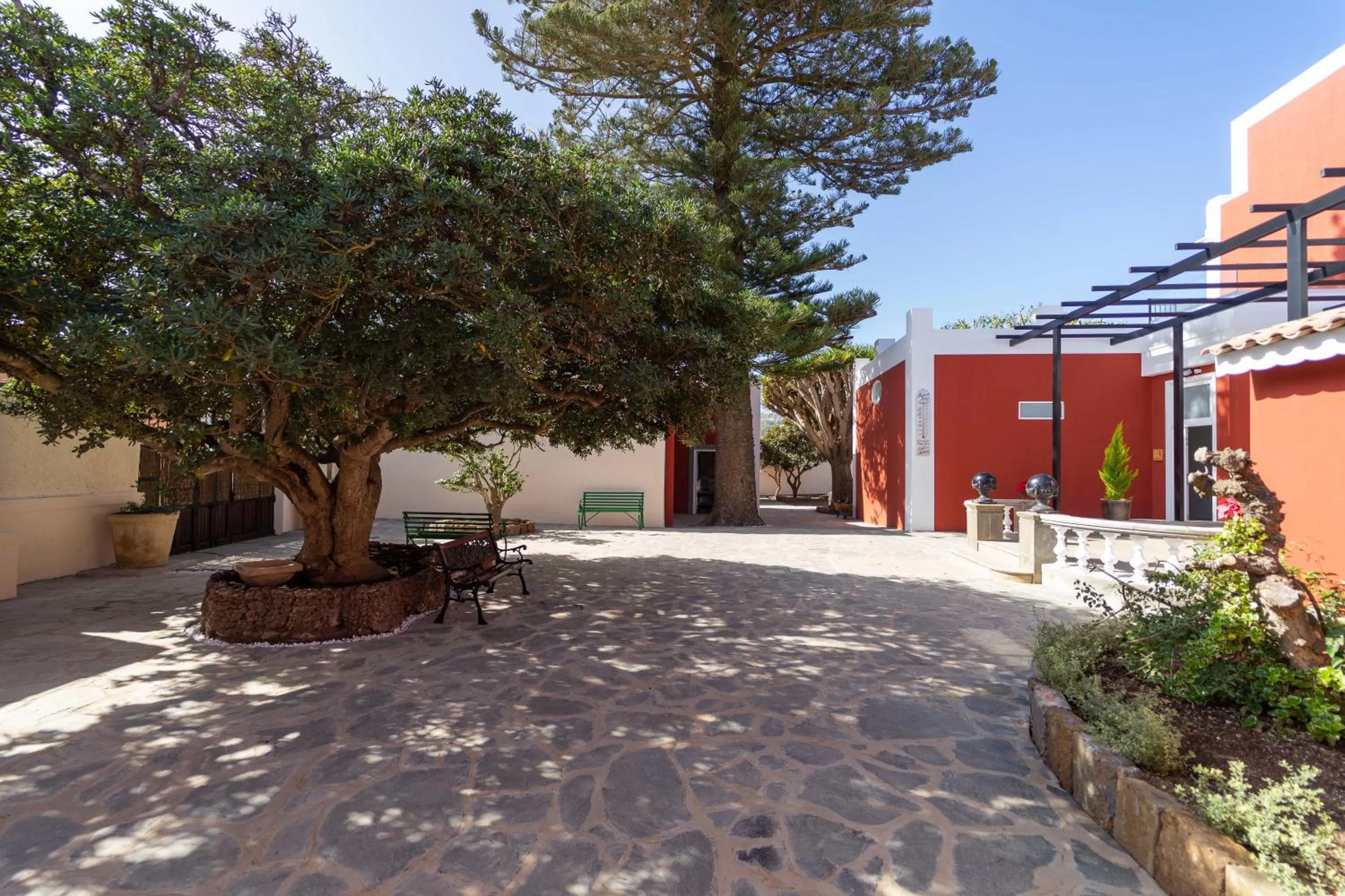 Patio in Albor Suites