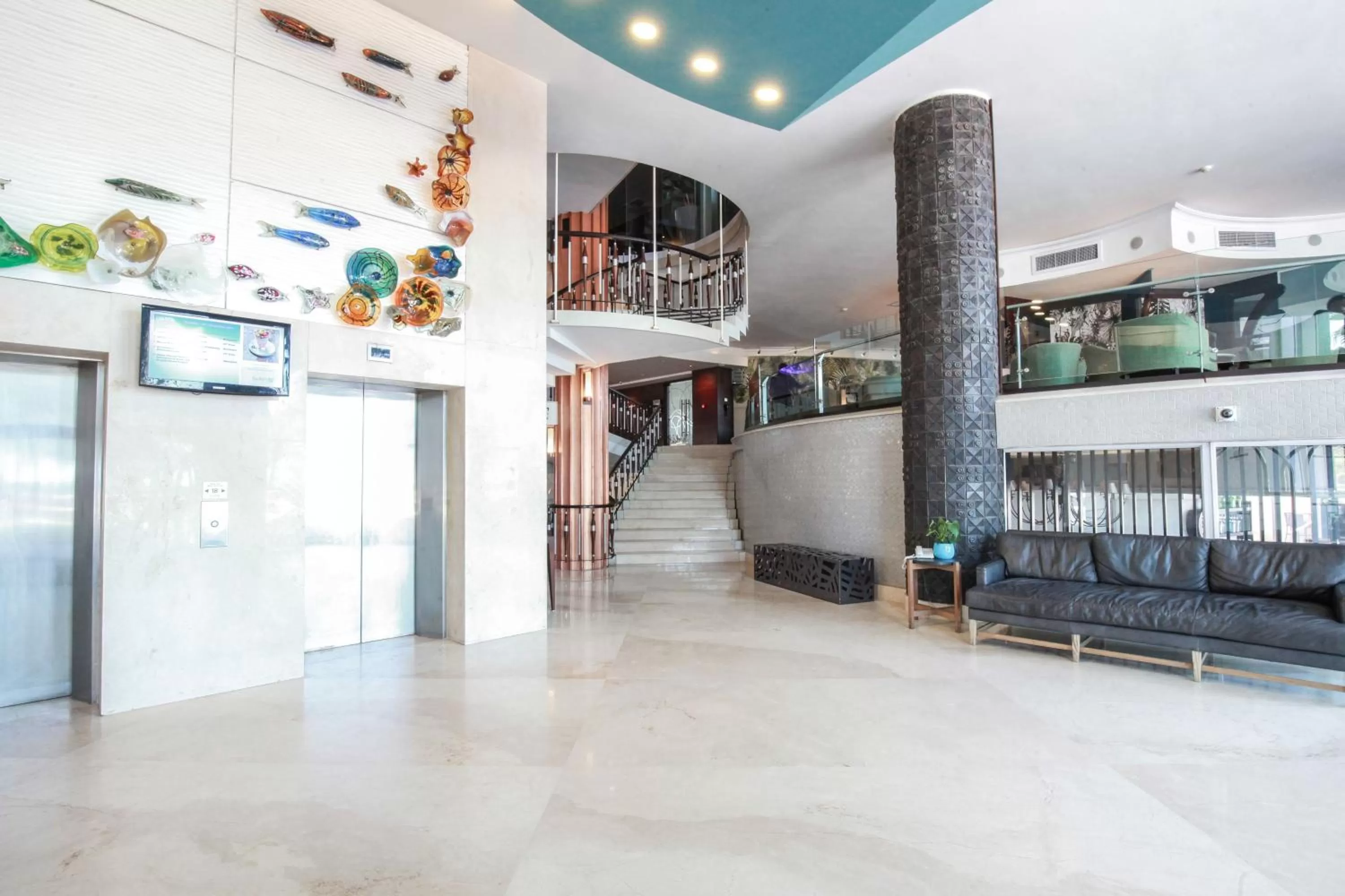 Facade/entrance in Blue Waters Hotel