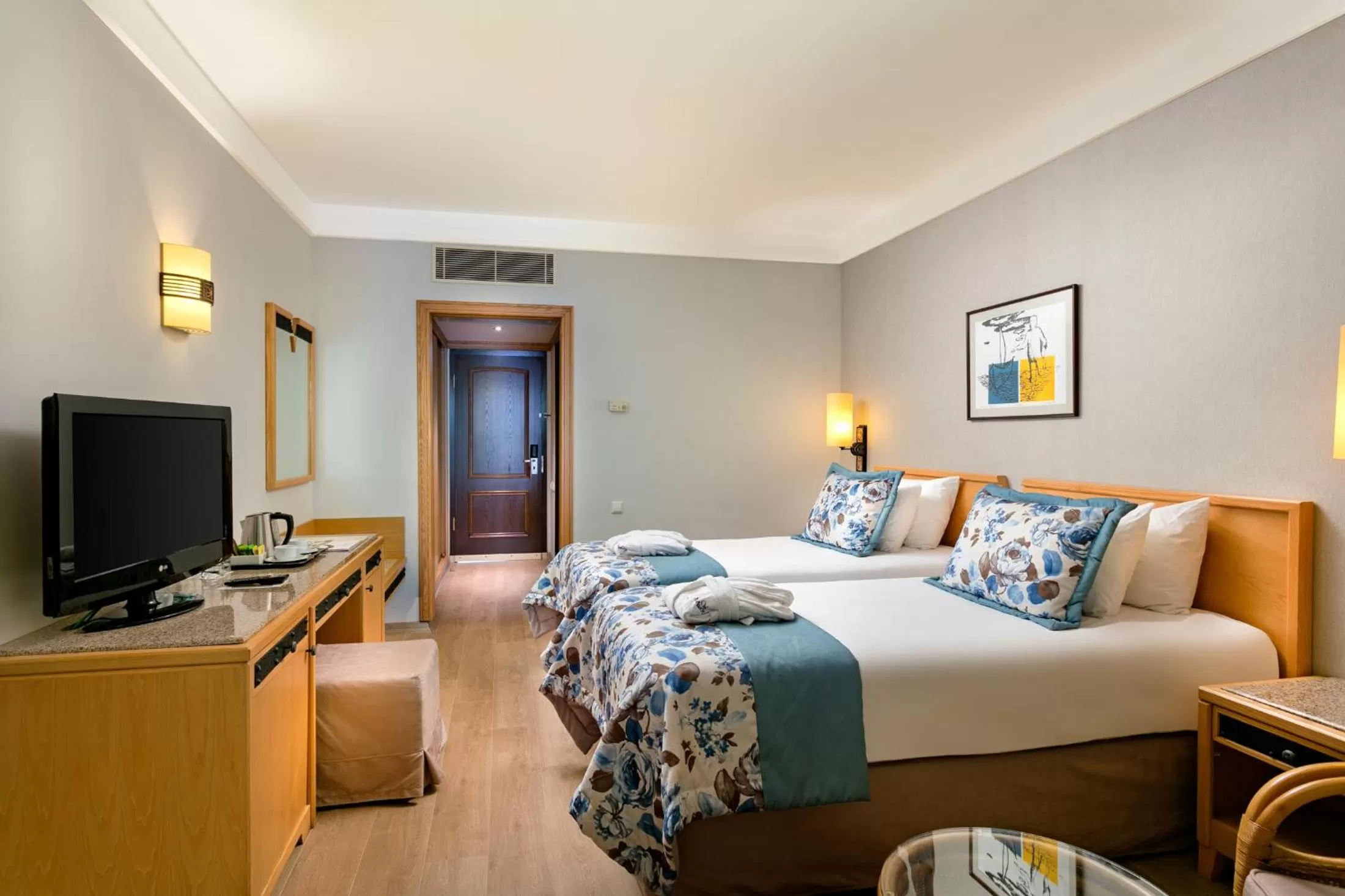 Photo of the whole room, Bed in Xanadu Resort - High Class All Inclusive