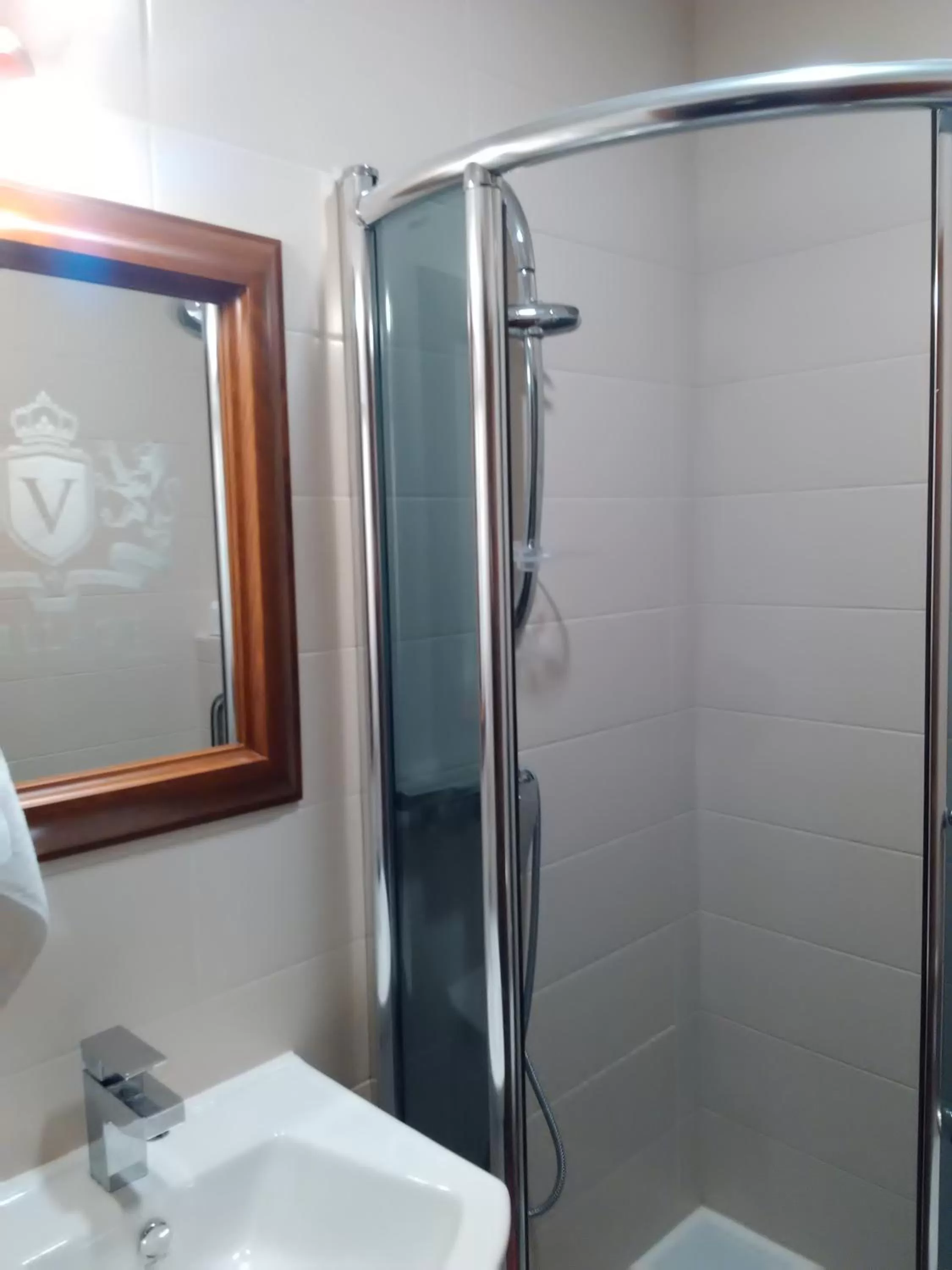 Bathroom in Hotel Village