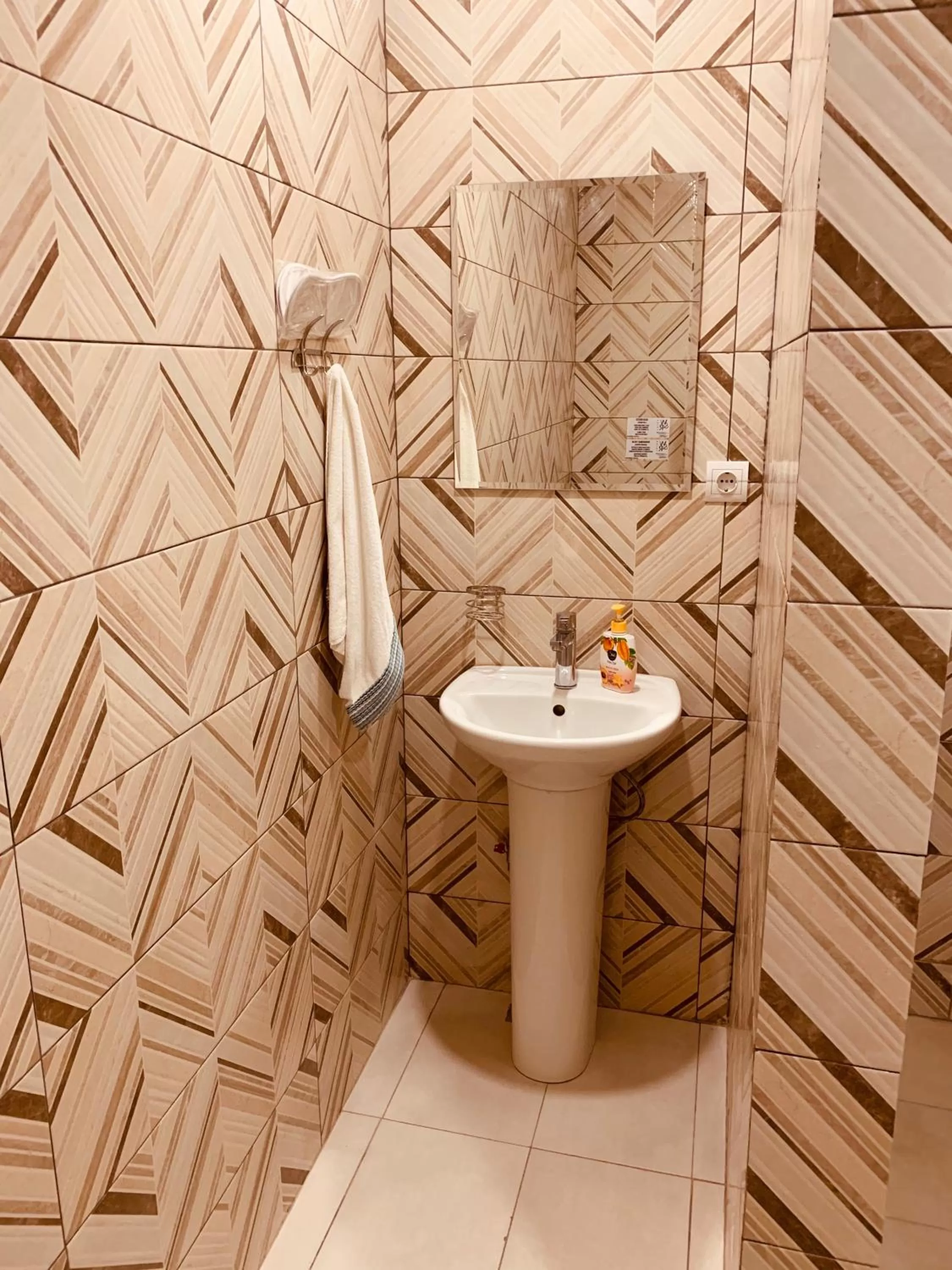 WINE & ROSE BOUTIQUE HOTEL