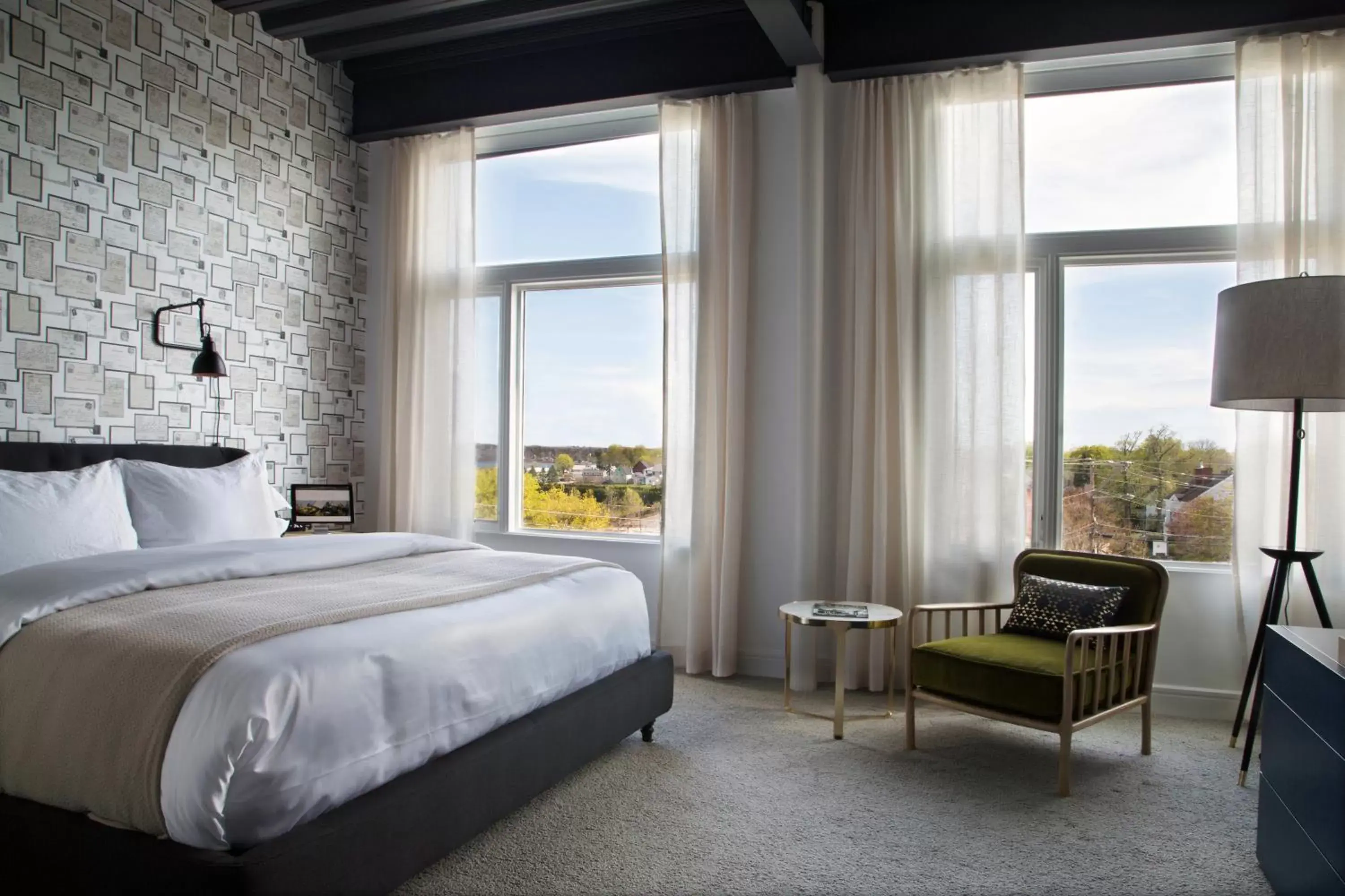 King Room in 250 Main Hotel King Room in 250 Main Hotel