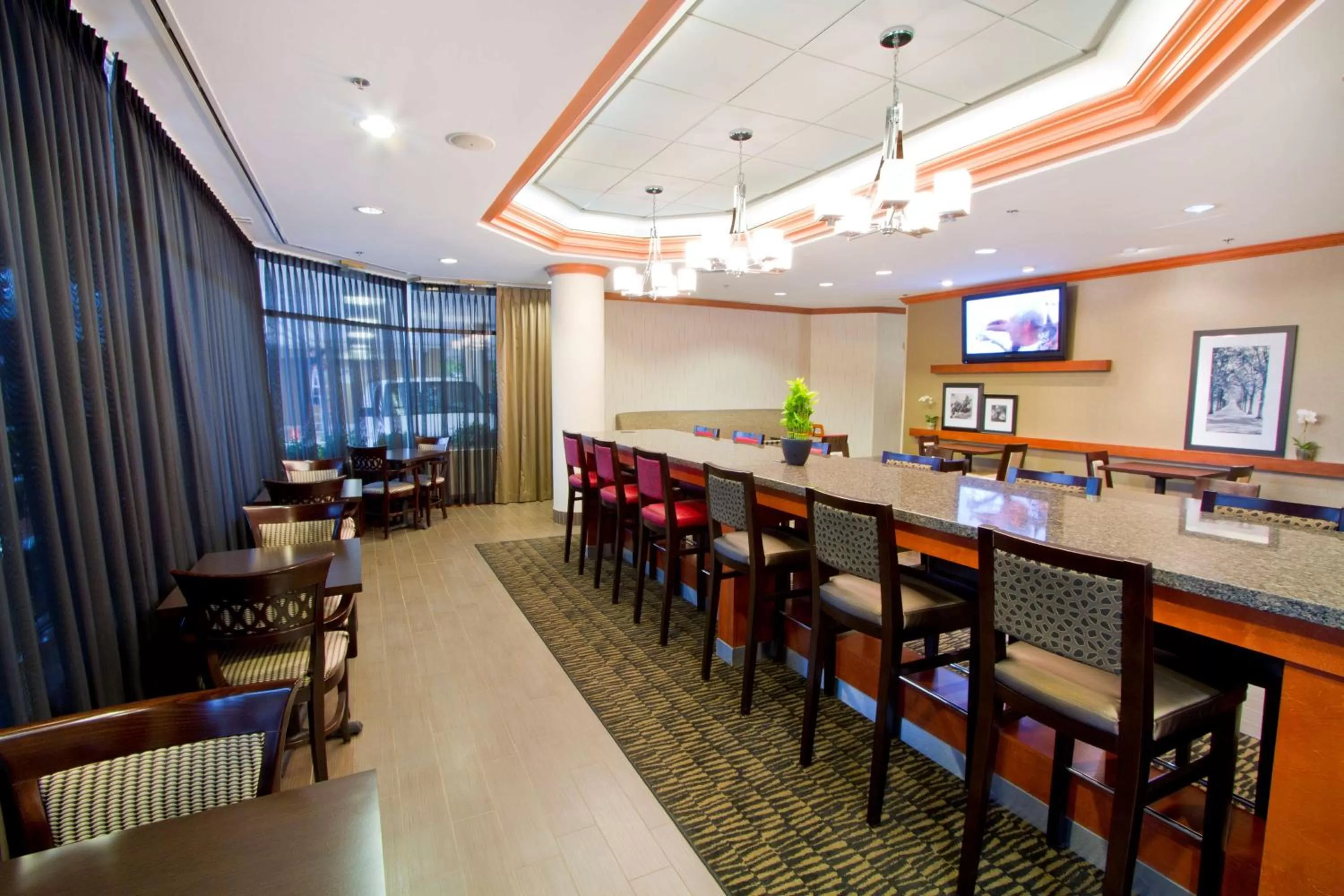 Lobby or reception in Hampton Inn - Vancouver Airport/Richmond