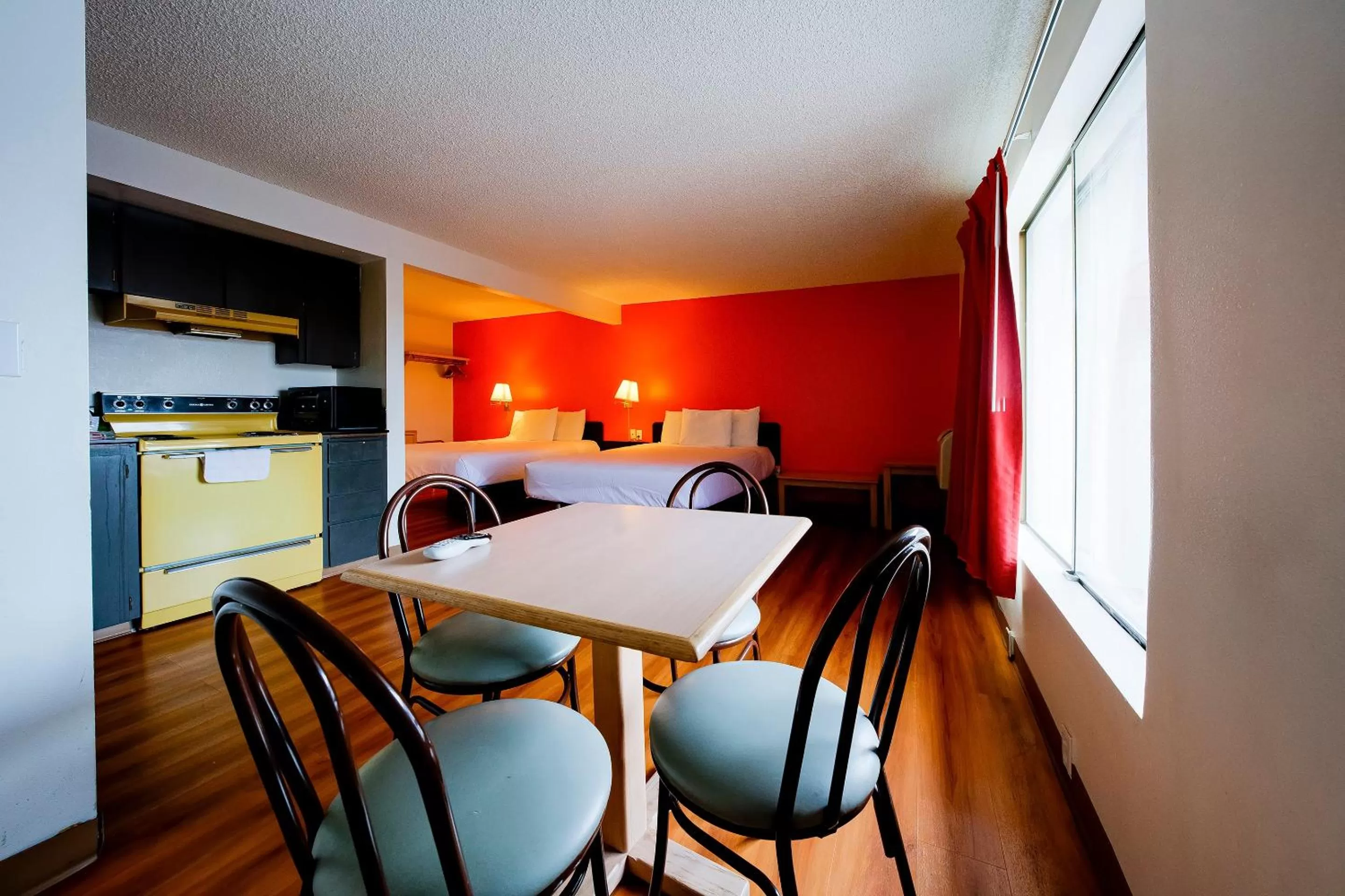 Bedroom, Bed in OYO Hotel Hermiston OR, Downtown