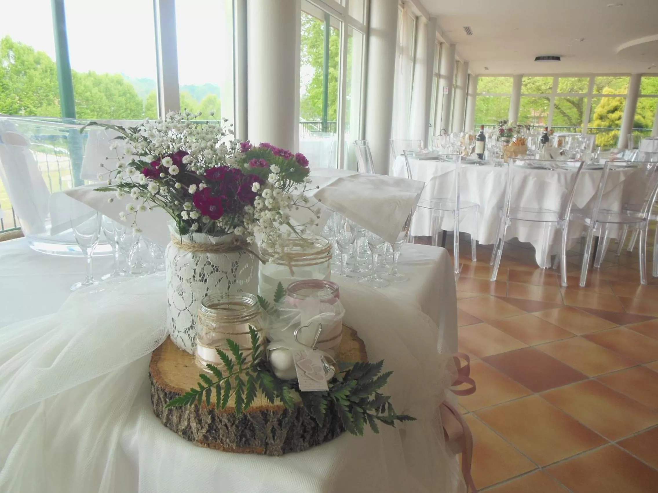 Restaurant/Places to Eat in Roero Park Hotel