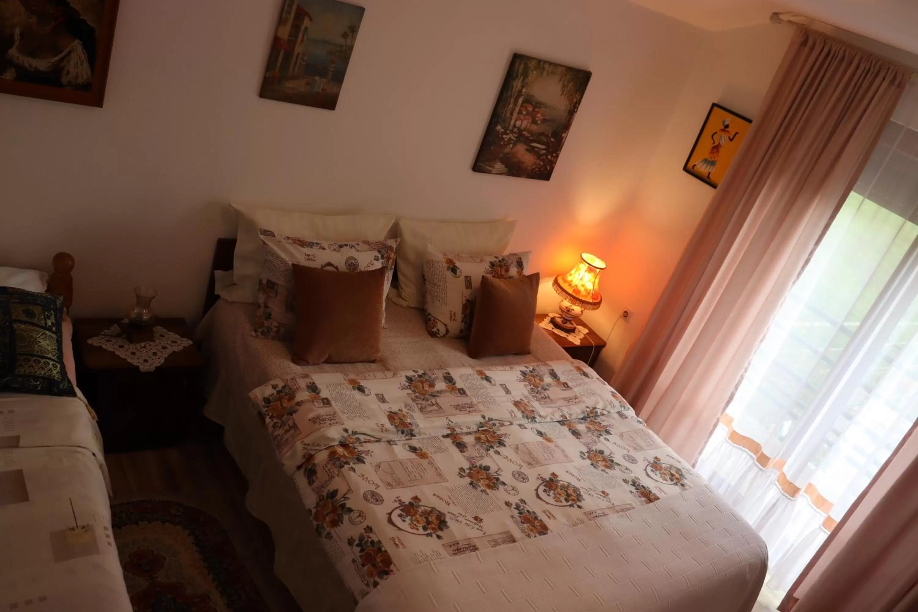 Bed in Frile Apartments