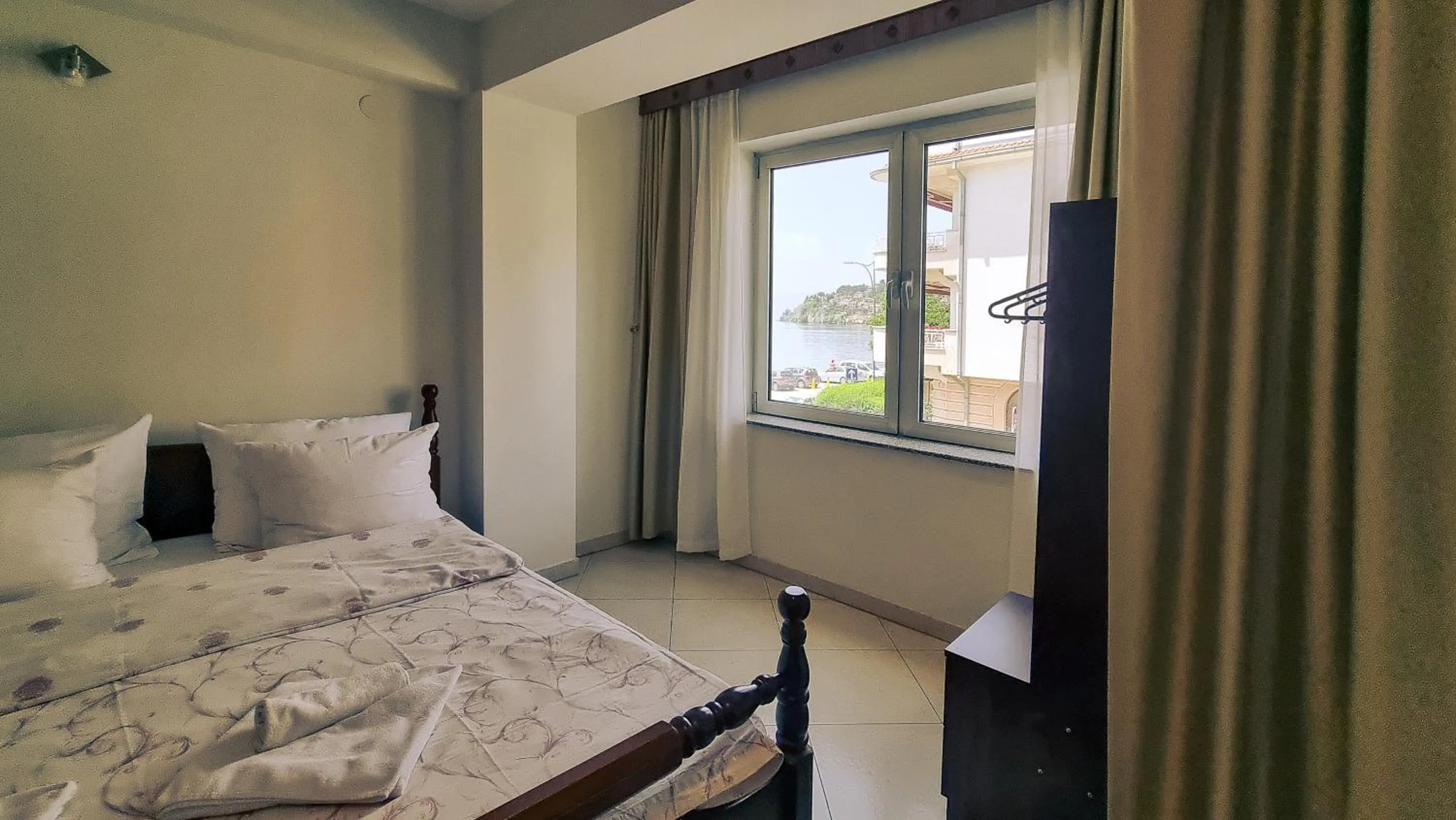 View (from property/room), Bed in Royal View Hotel and SPA