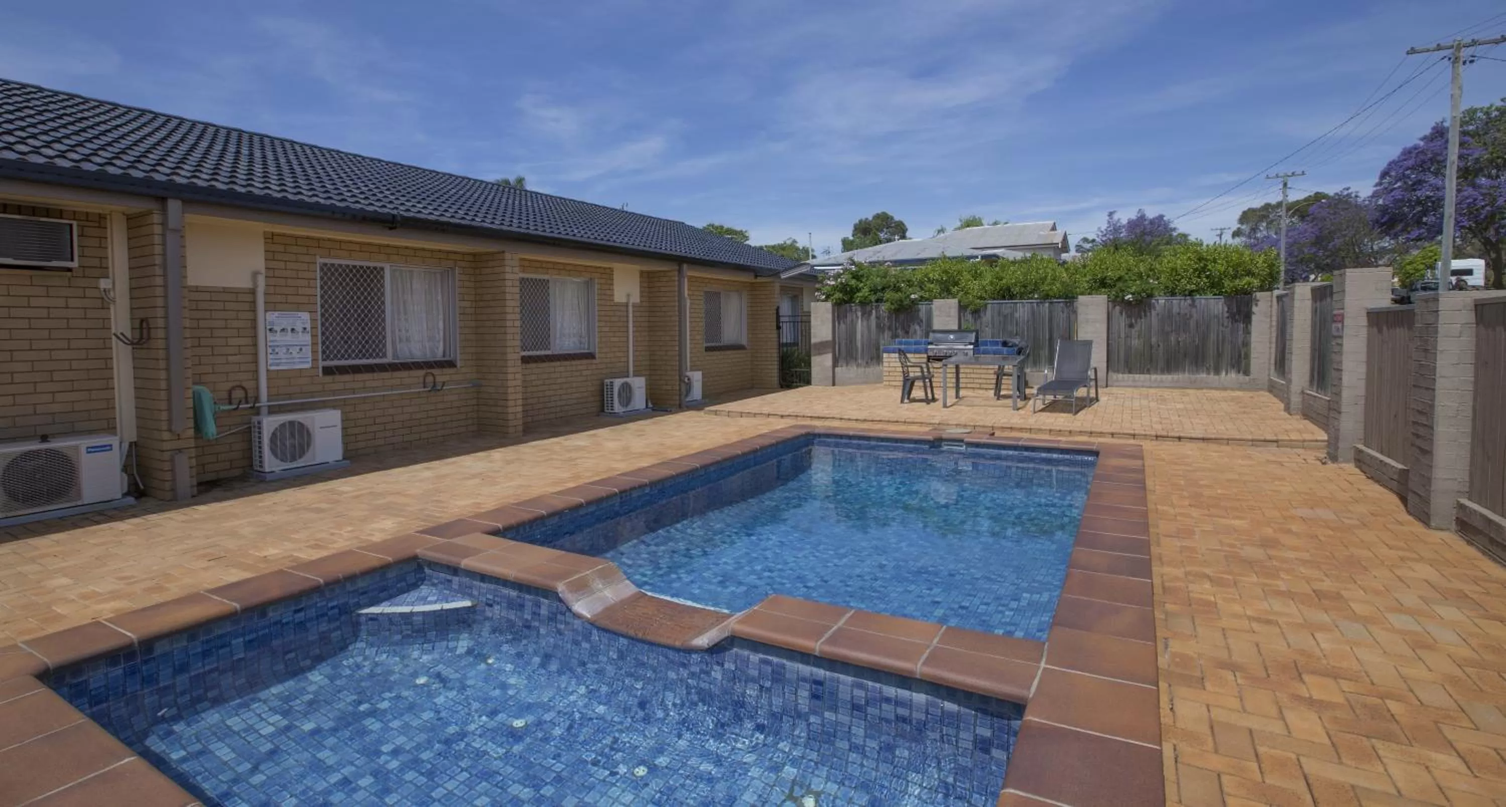 Pool view in Leichhardt Motor Inn