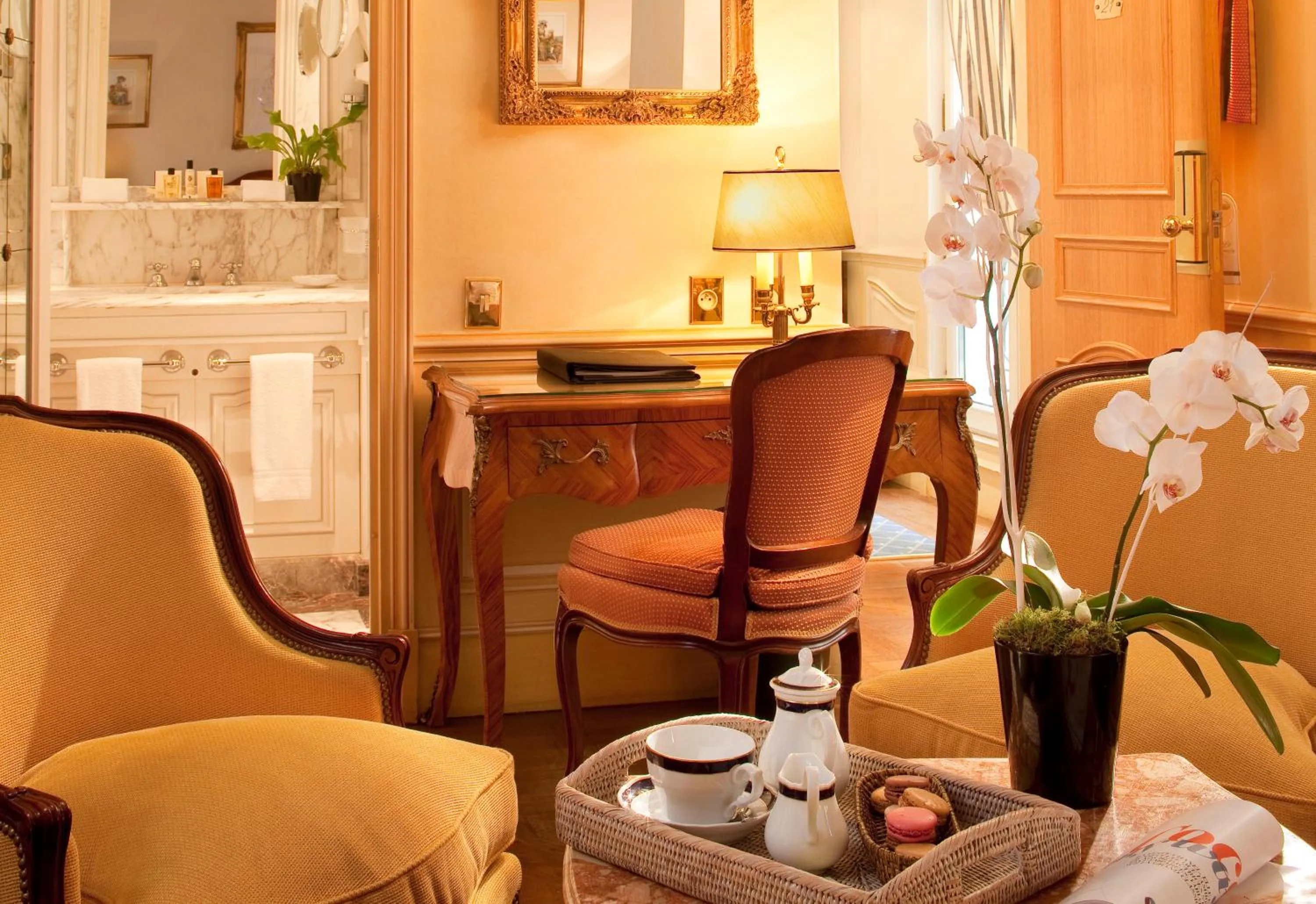 Decorative detail in Hotel Luxembourg Parc