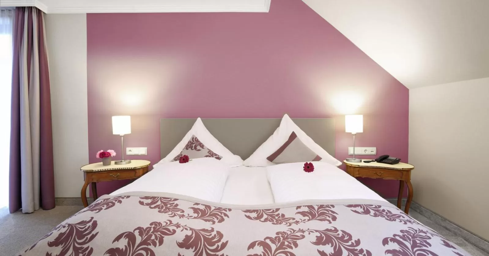 Bed in Hotel Restaurant Paradeismühle