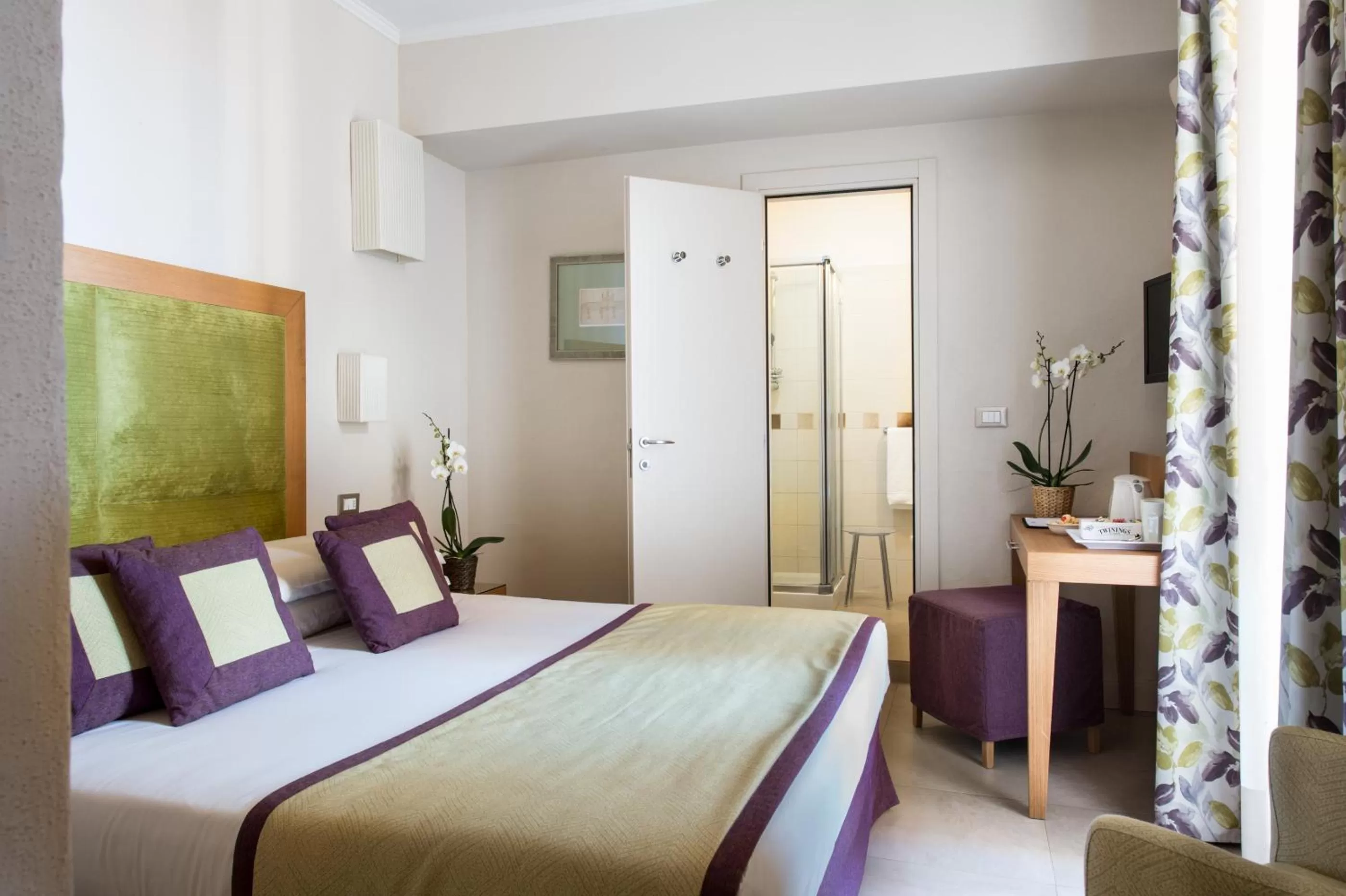 Photo of the whole room, Bed in Hotel Perseo