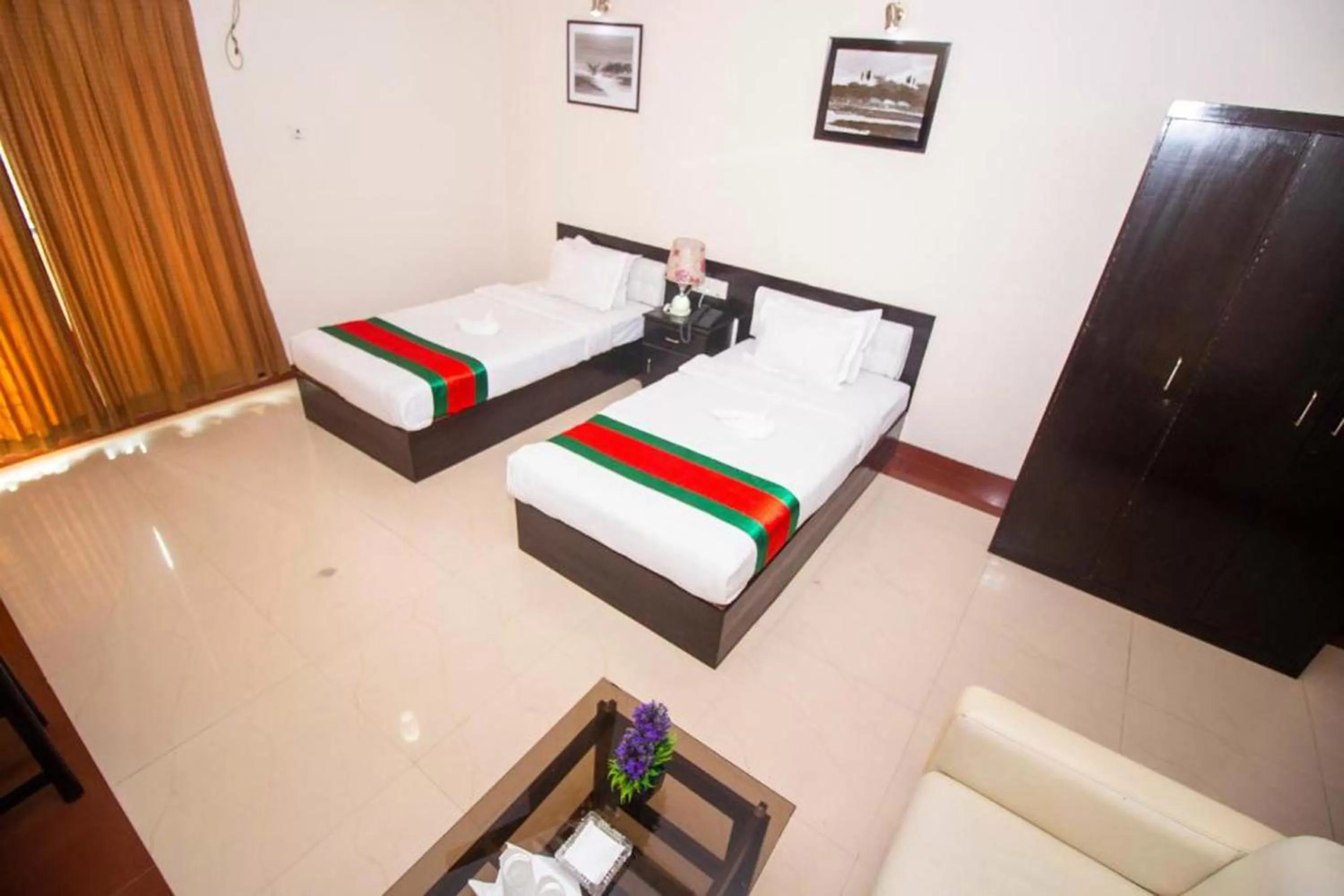 Bed in Central Inn Dhaka City Centre