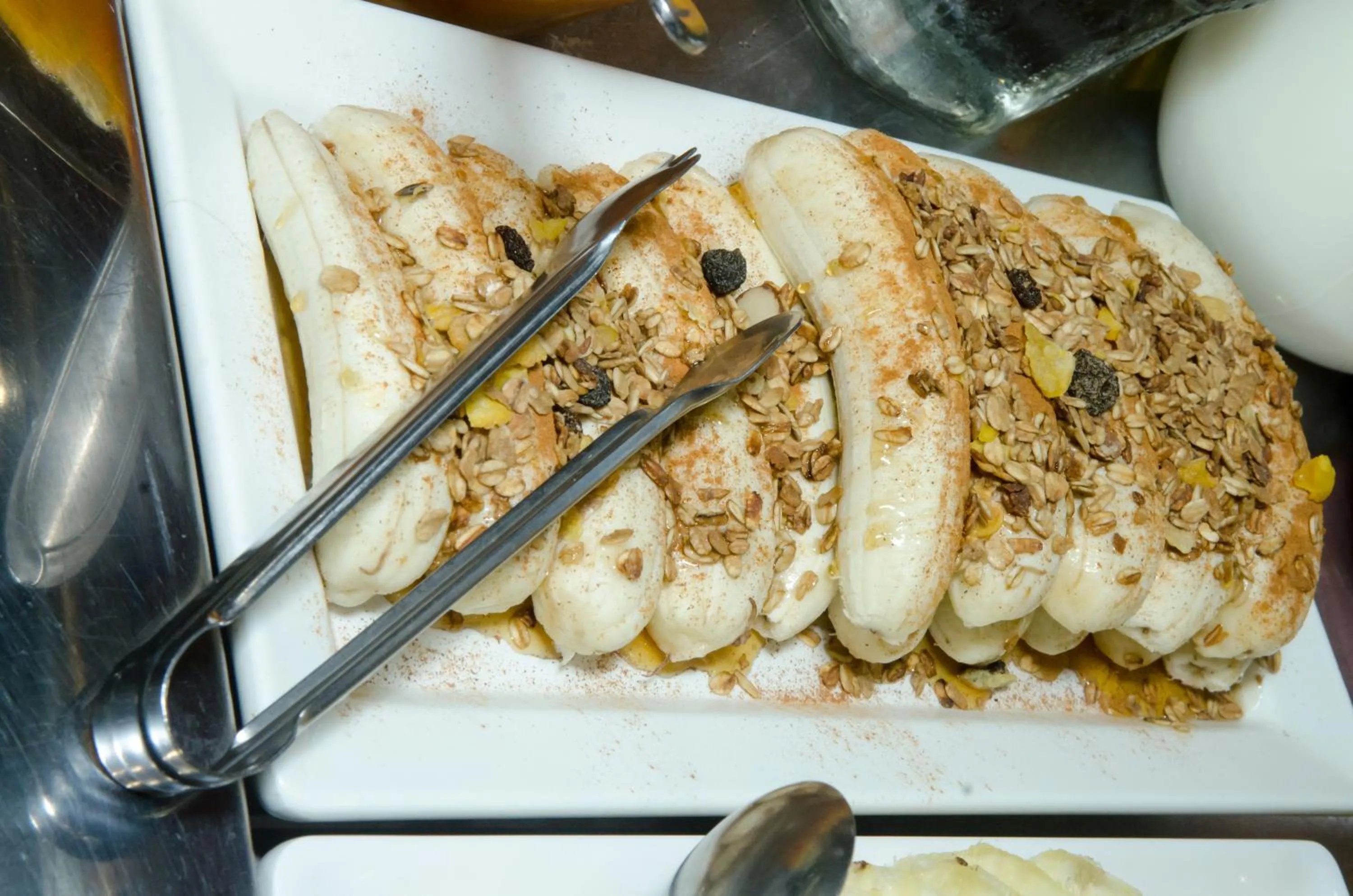 Buffet breakfast in Ímpar Suítes Expominas