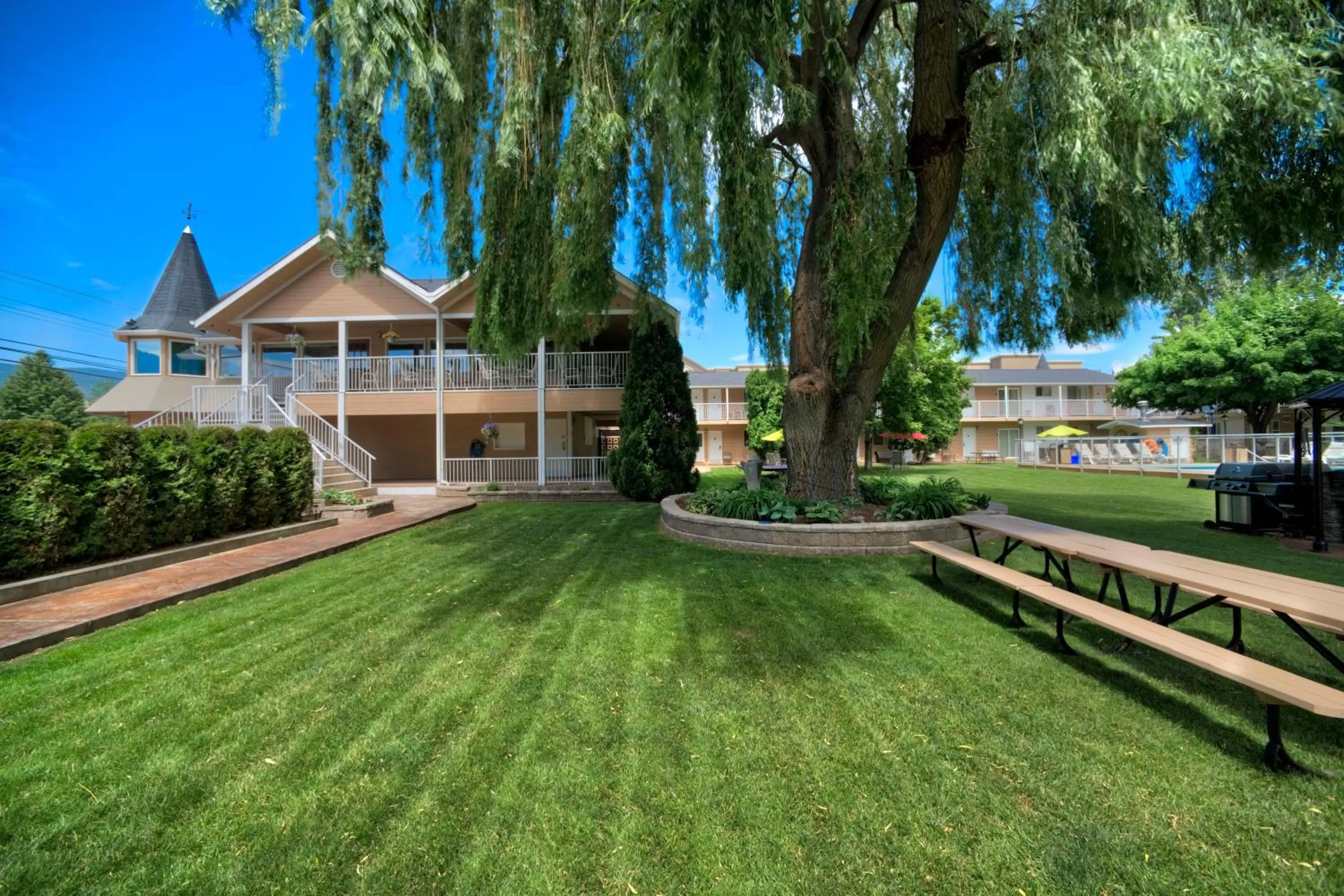 Garden in Best Western Inn at Penticton