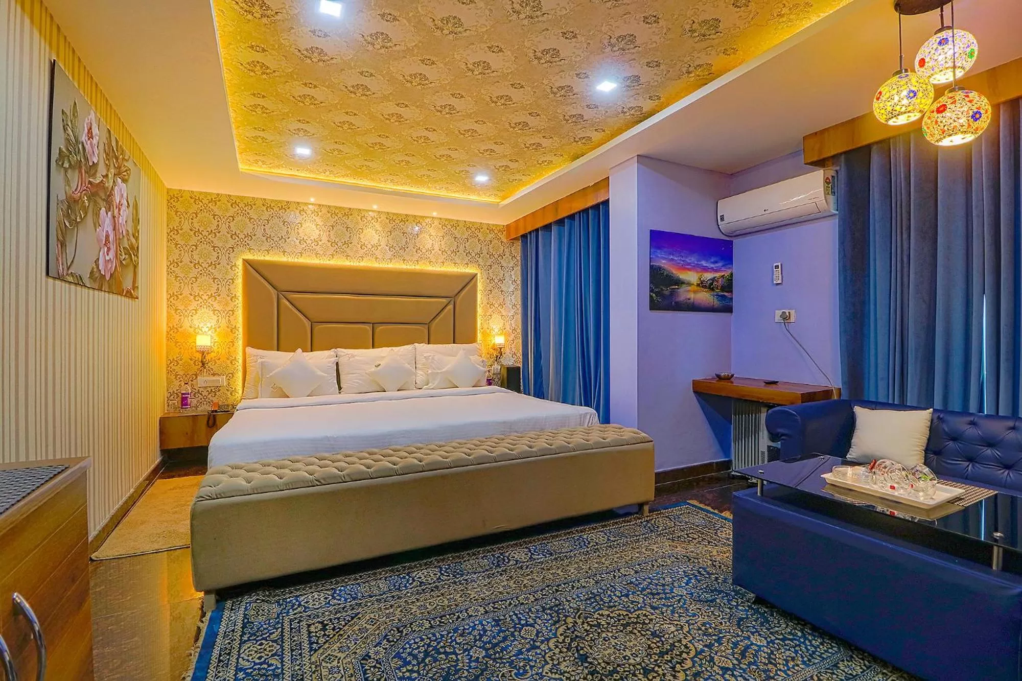 Photo of the whole room, Bed in FabHotel Prime Z Grand