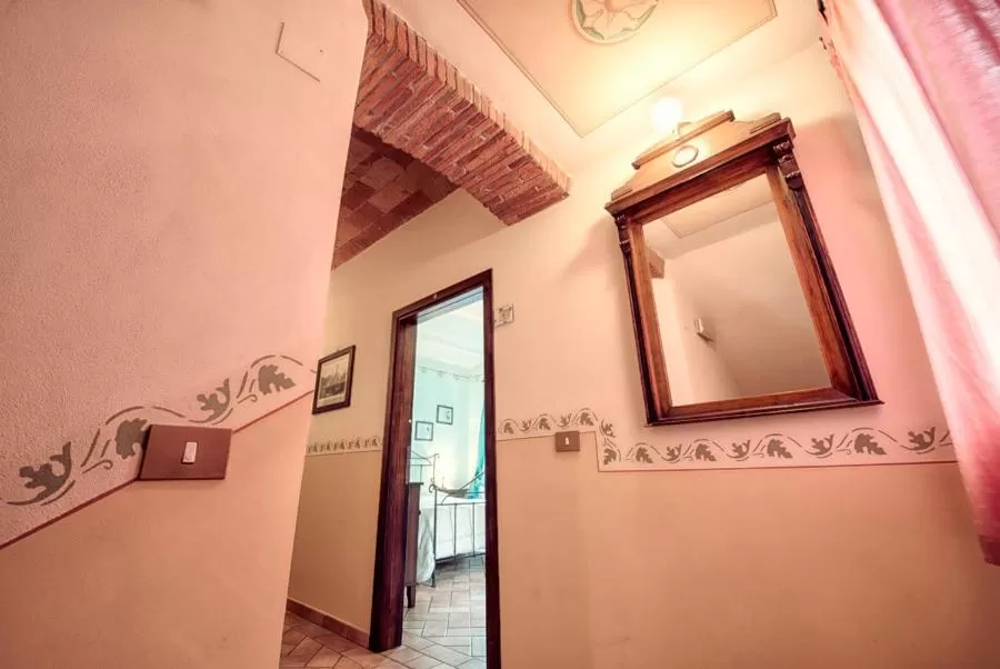 Decorative detail in Corte Dell' Oca