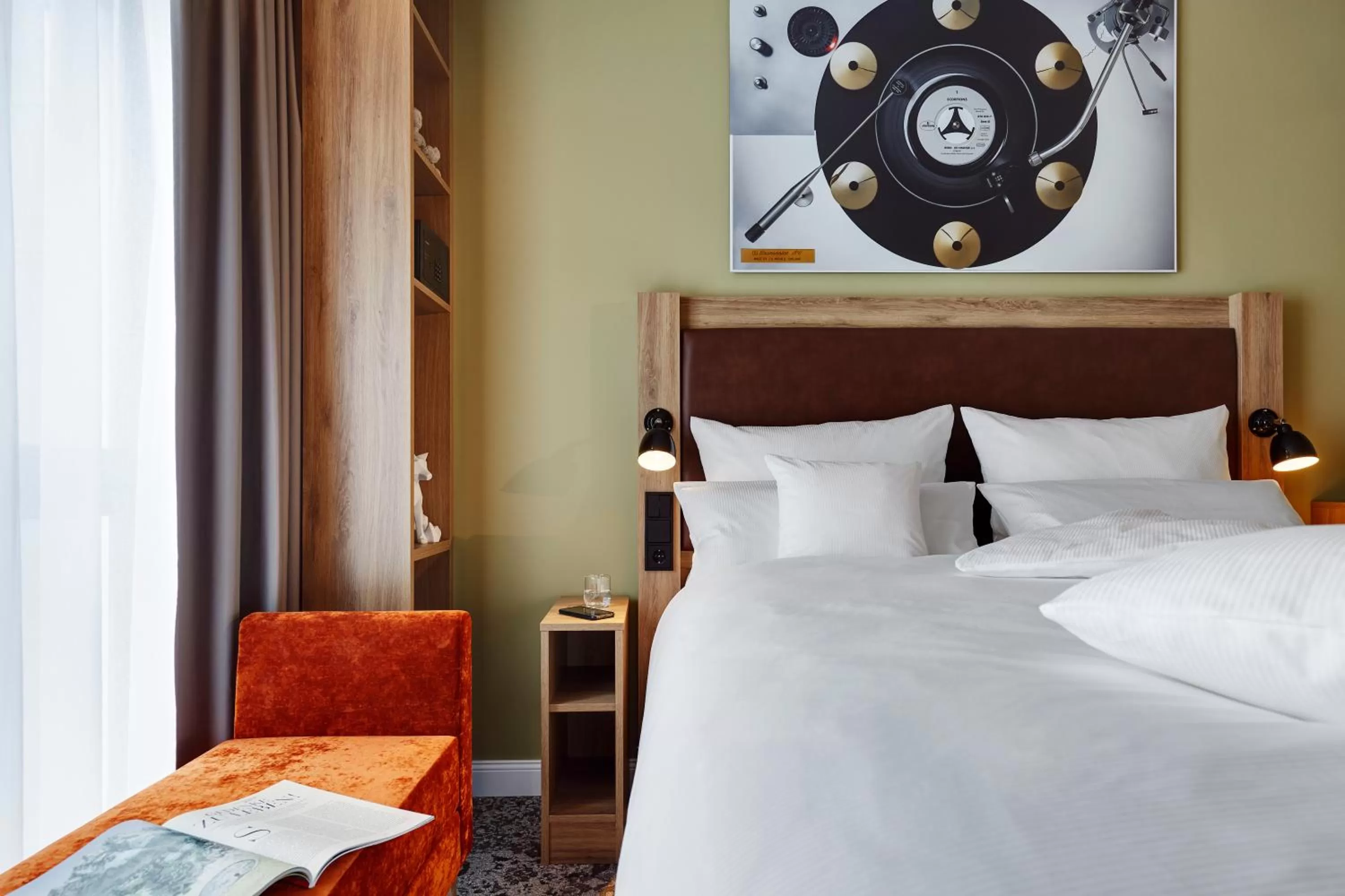 Bed in Me and All Hotel Hanover, by Hyatt