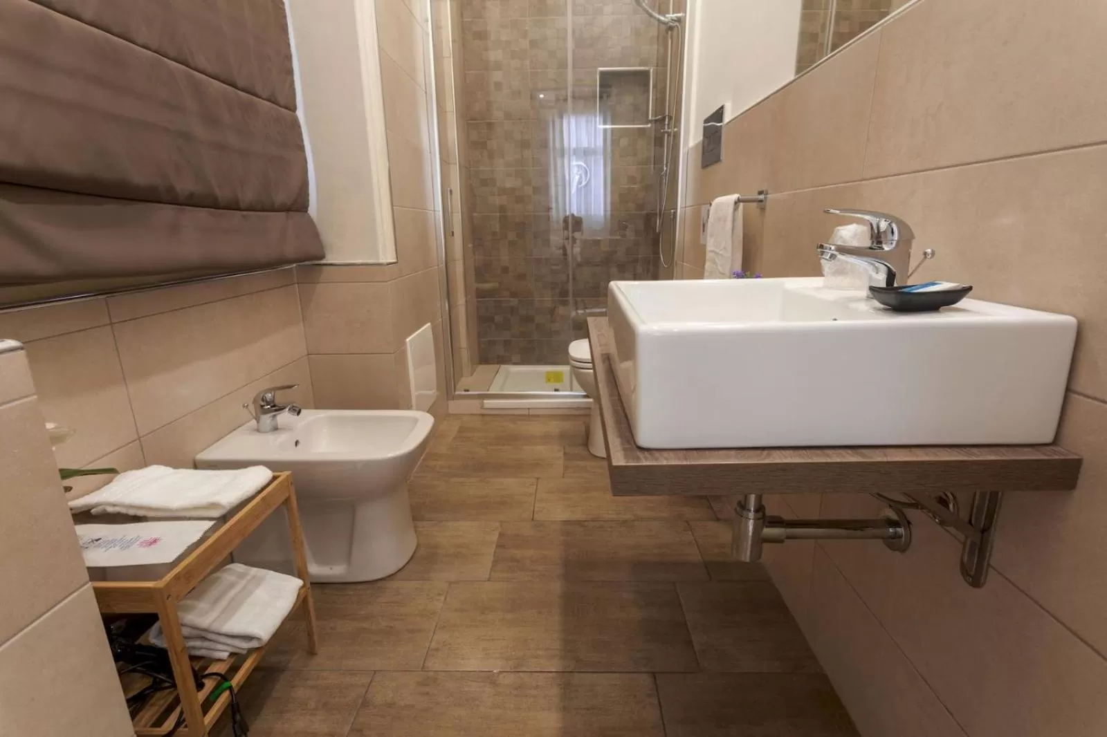 Toilet, Bathroom in Due Passi Suite