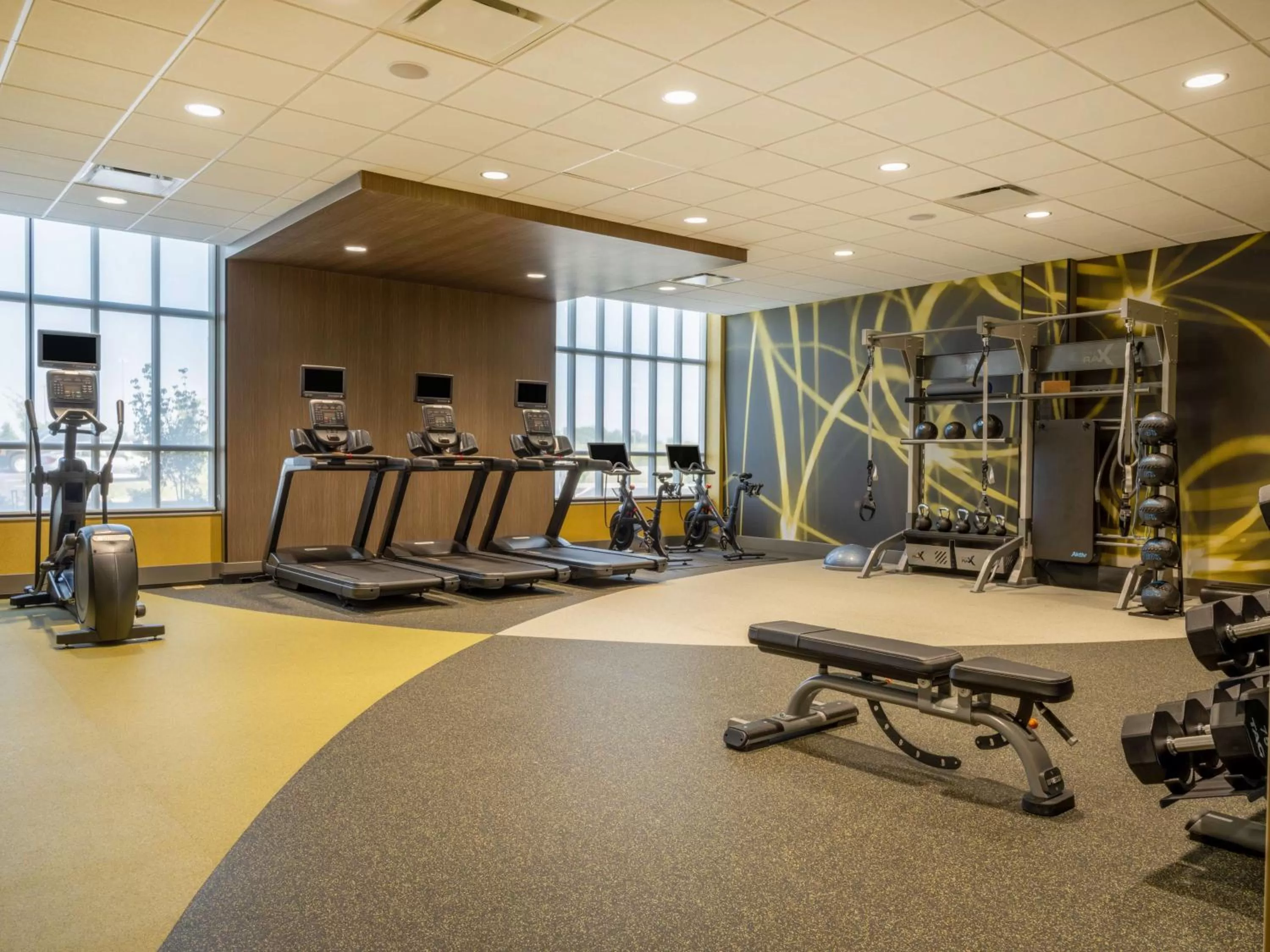 Fitness centre/facilities in Hilton Garden Inn Jeffersonville, In