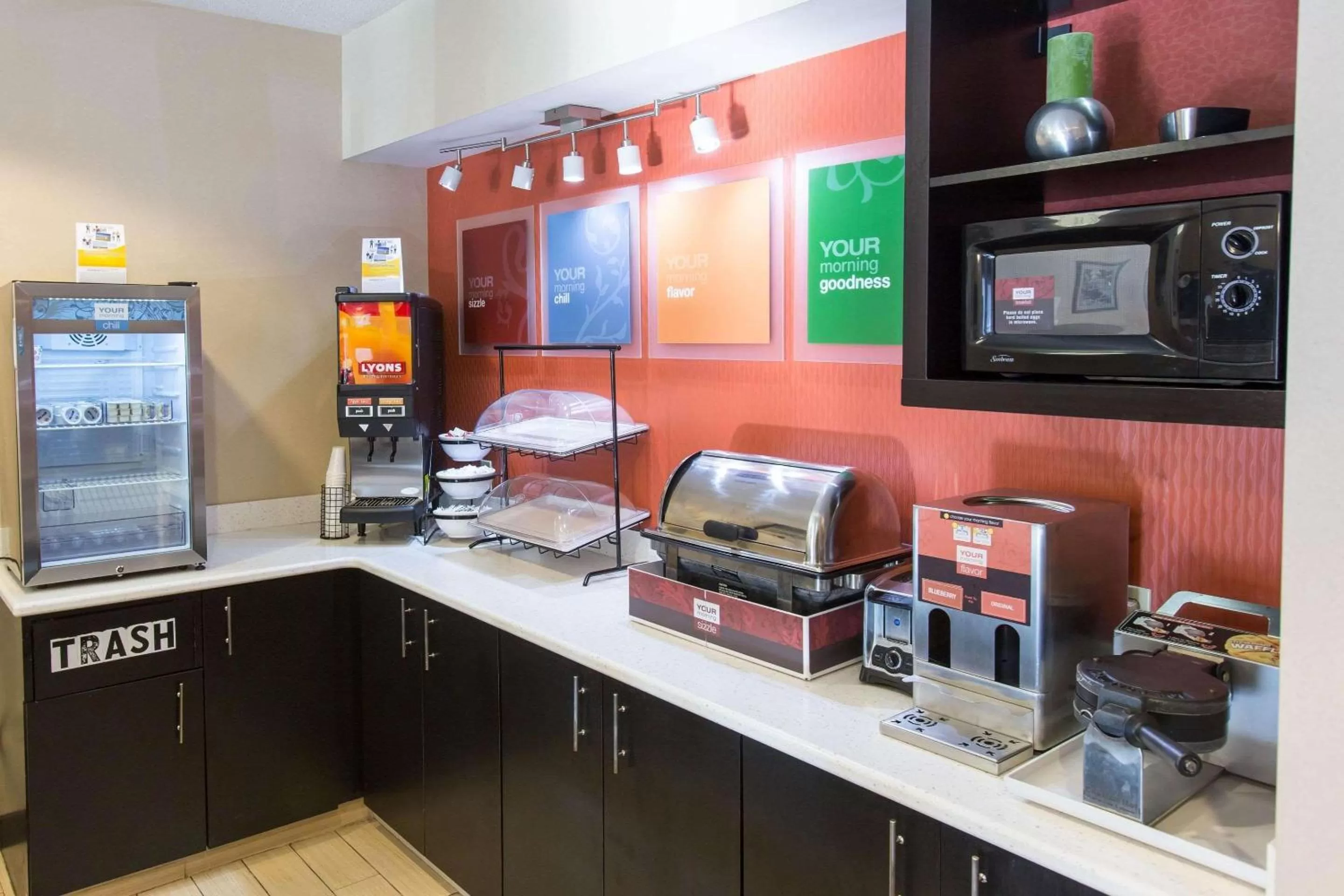 Restaurant/places to eat in Comfort Inn Pittsburgh Crafton