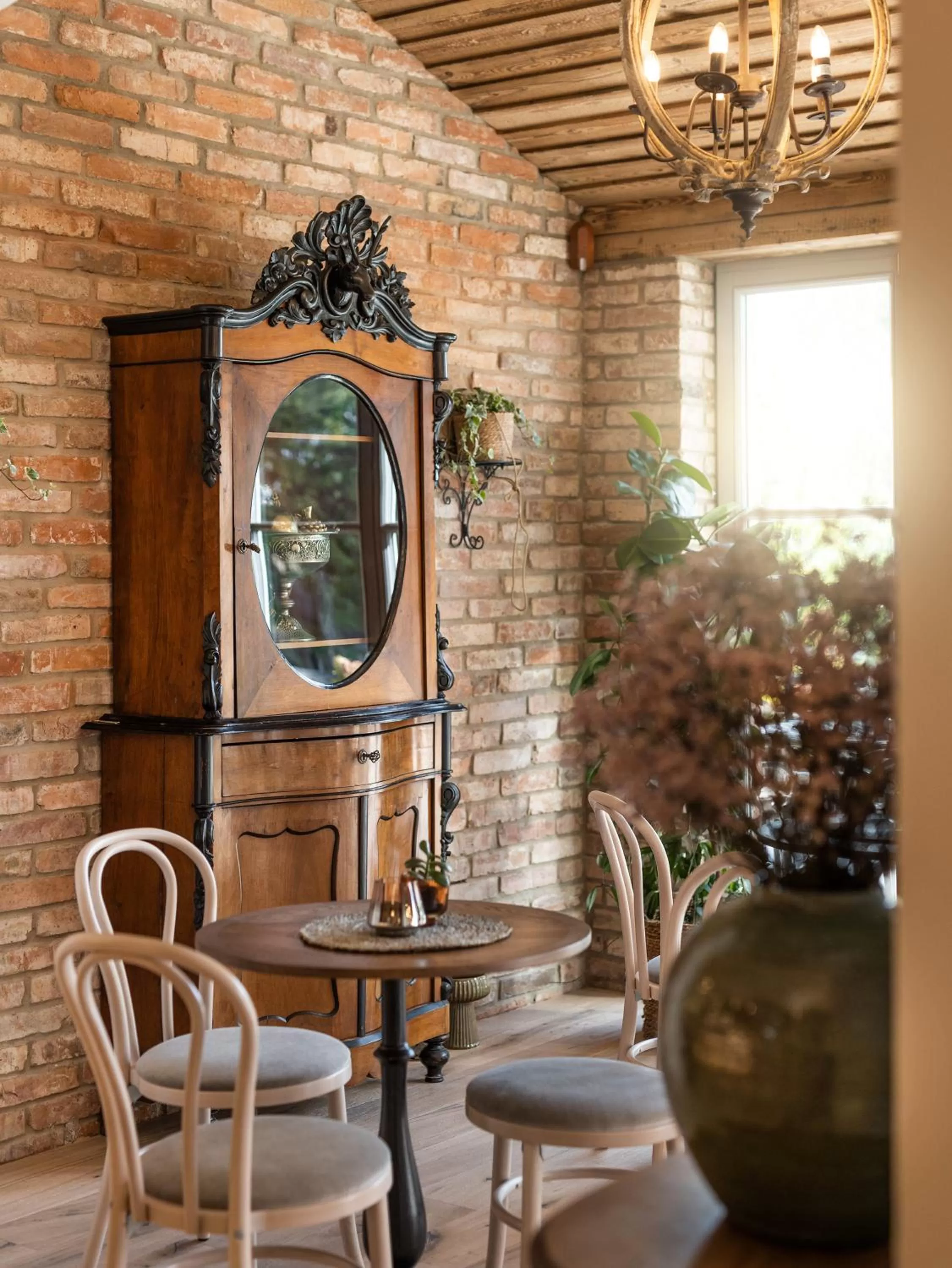 Restaurant/places to eat in Arkady Hof Hotel