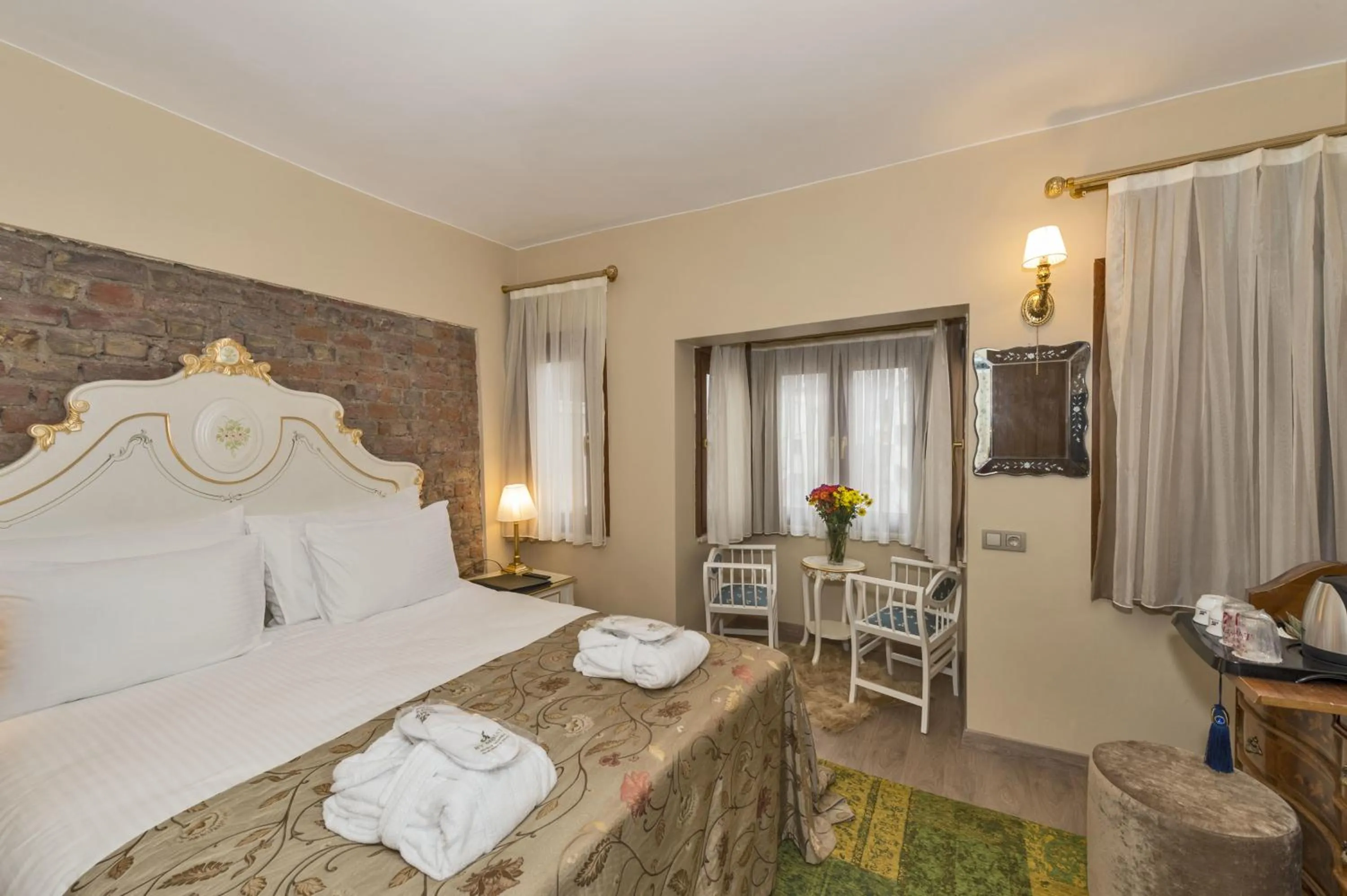 Bedroom in By Murat Royal Hotel Galata