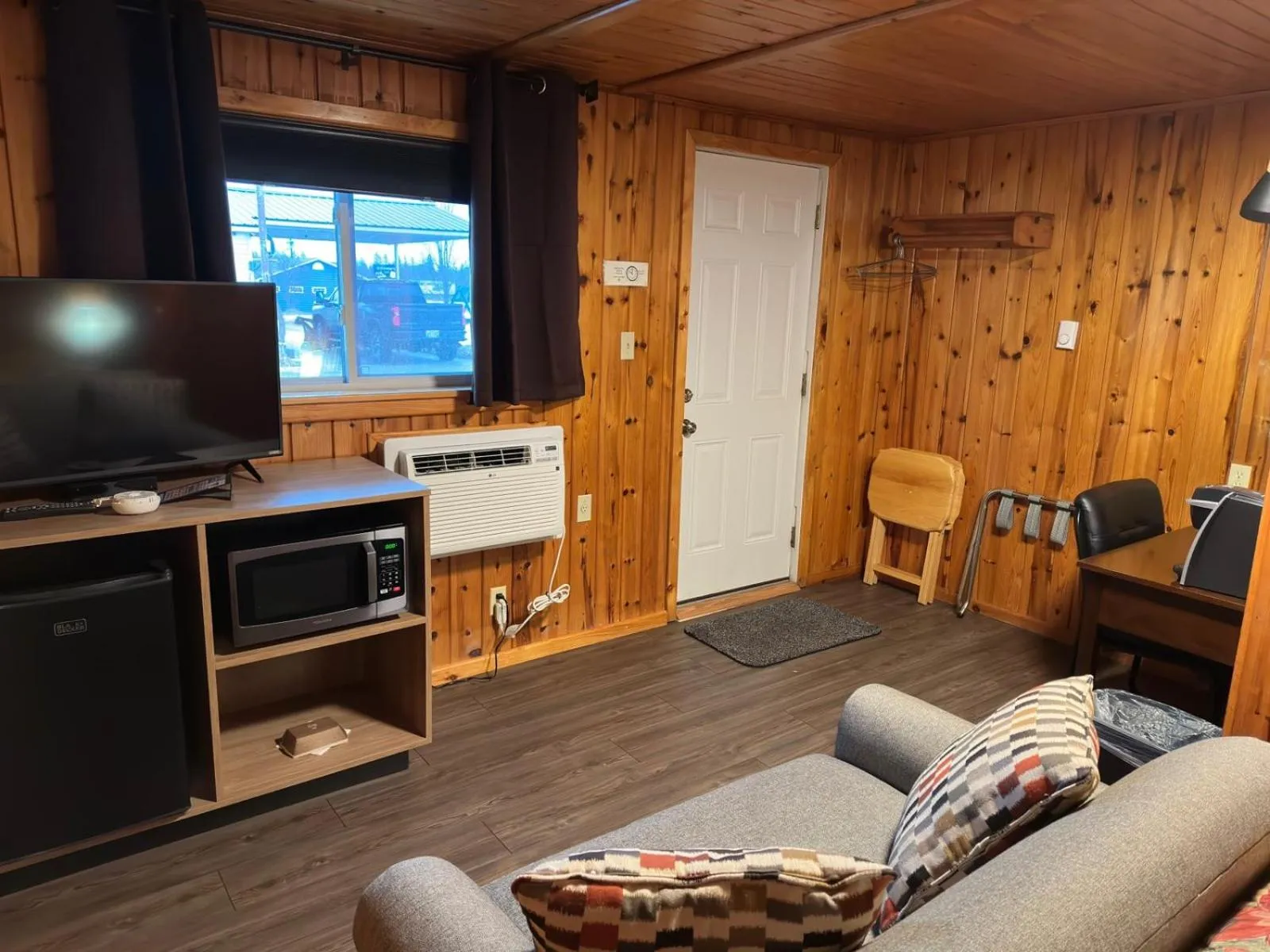 Sunset Motel at Armand's Gardens