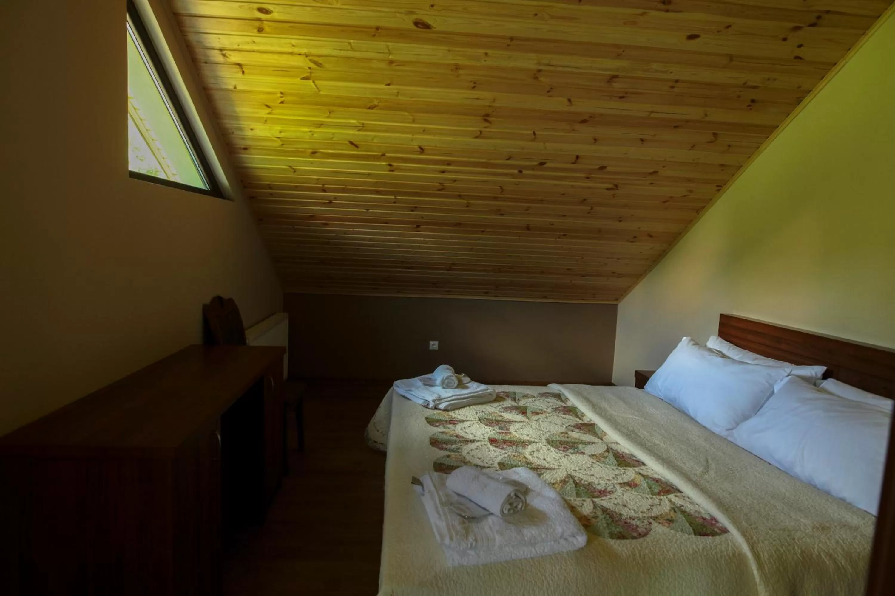 Bedroom, Bed in Hotel Patriot