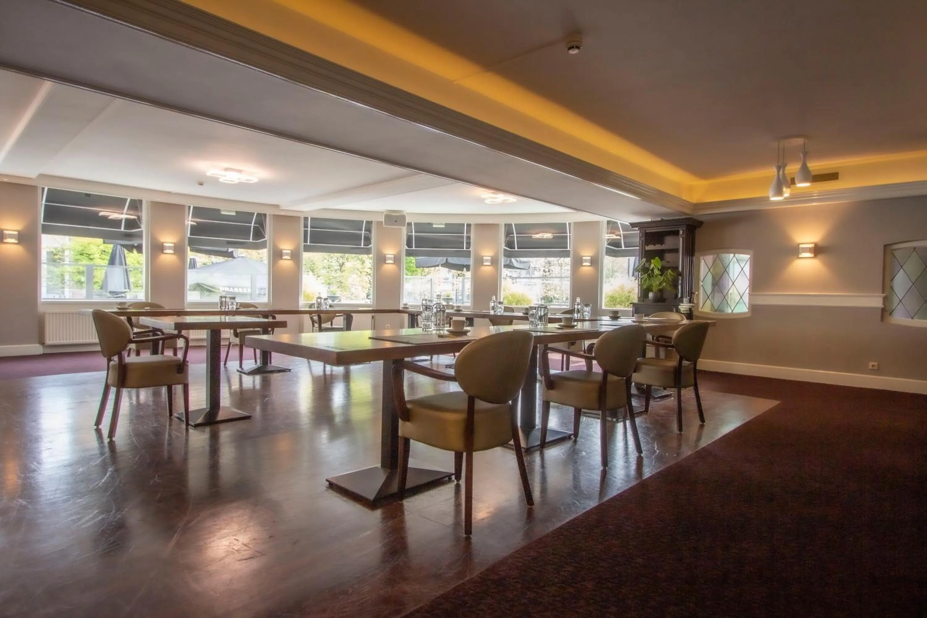 Meeting/conference room in Golden Tulip West Ende