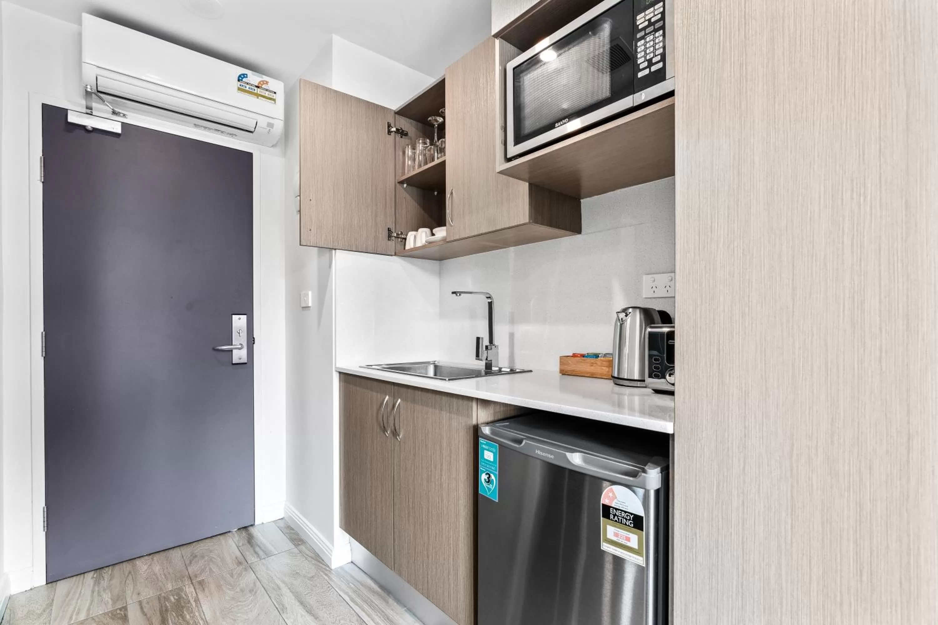 Kitchen or kitchenette in Seranin | Gordon