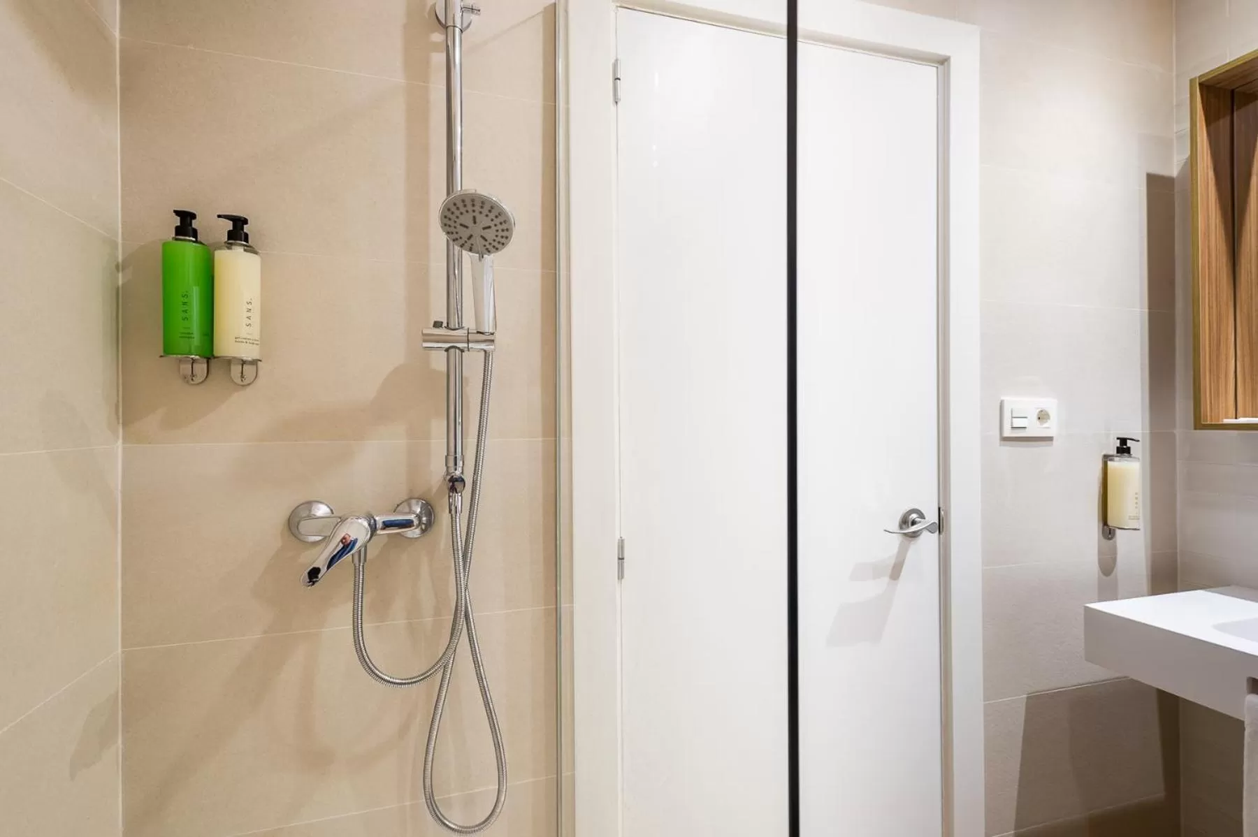 Bathroom in Intelier Orange